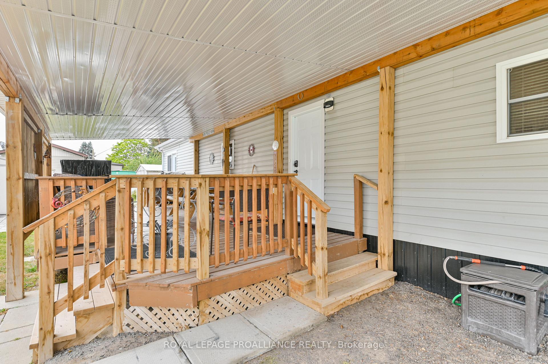 Photo 27 of 15 Finch Lane, Quinte West, Sidney Ward — HOMEH