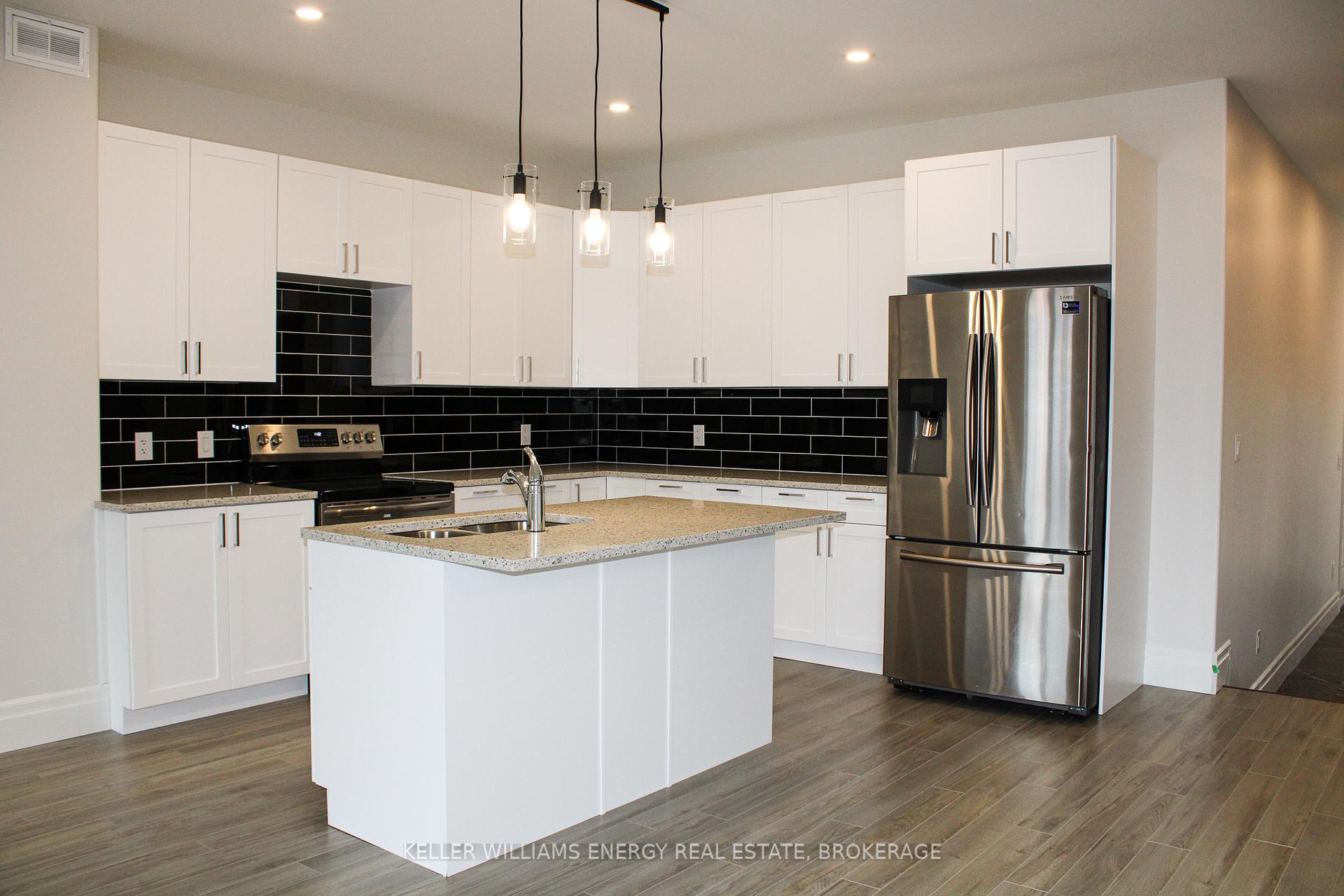 Photo 4 of 36 Markland Avenue, Prince Edward County, Picton Ward — HOMEH