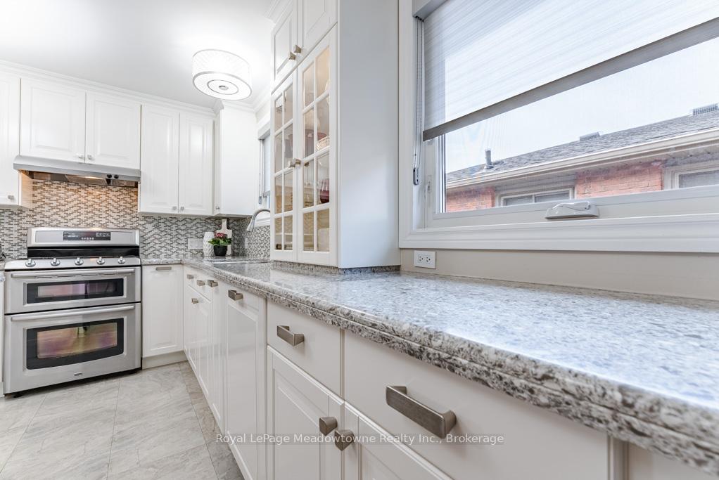 Photo 13 of 802 Coulson Avenue, Milton, Timberlea — HOMEH