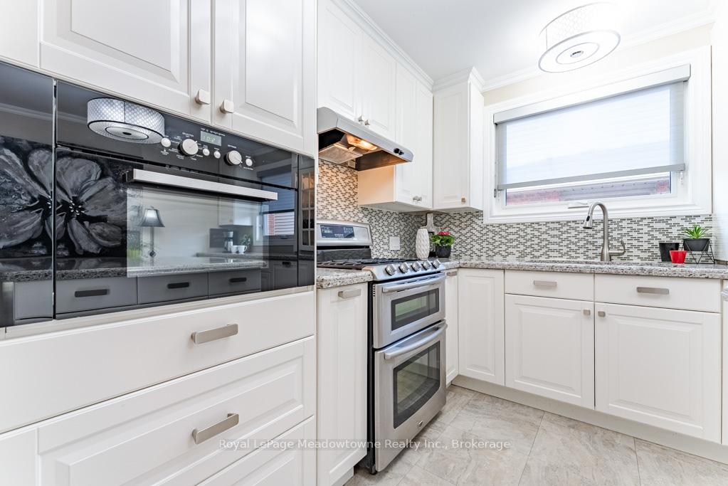 Photo 14 of 802 Coulson Avenue, Milton, Timberlea — HOMEH