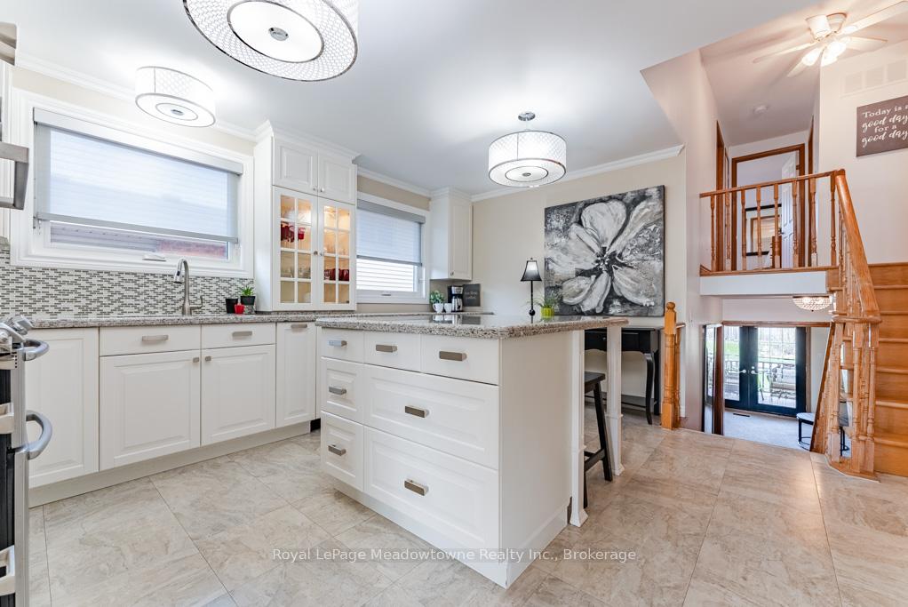 Photo 15 of 802 Coulson Avenue, Milton, Timberlea — HOMEH