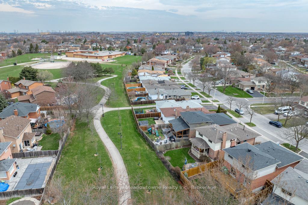 Photo 48 of 802 Coulson Avenue, Milton, Timberlea — HOMEH