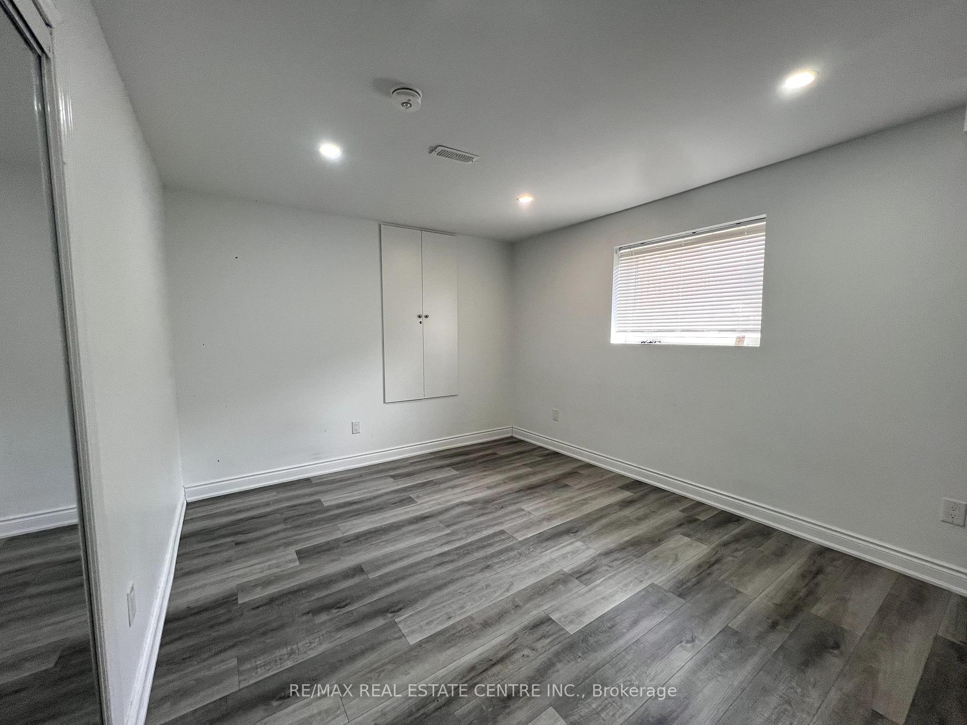 Photo 8 of Unit 2, 348 Mcdougall Crossing Crescent, Milton, Harrison — HOMEH