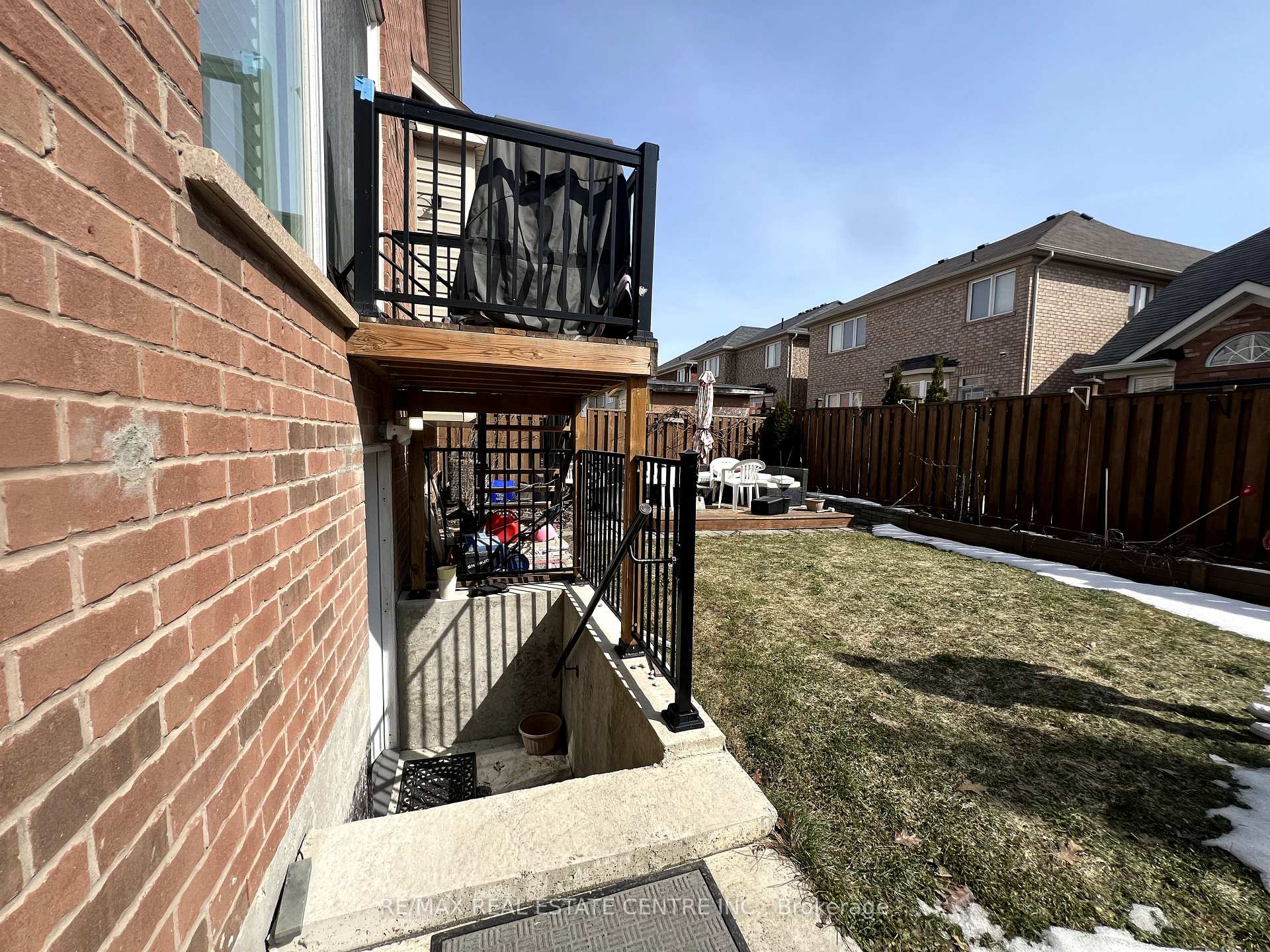 Photo 12 of Unit 2, 348 Mcdougall Crossing Crescent, Milton, Harrison — HOMEH