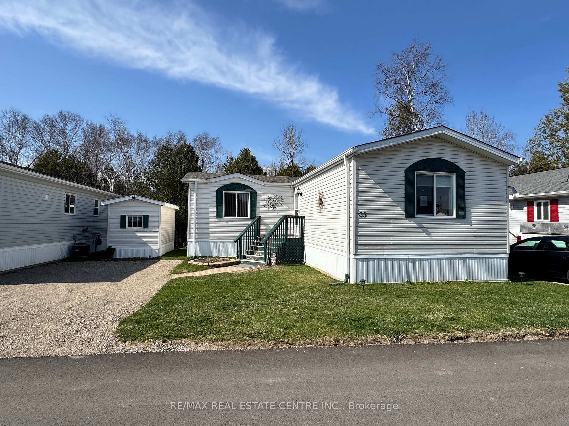 Photo 2 of 35 Water Street, Puslinch, Morriston — HOMEH
