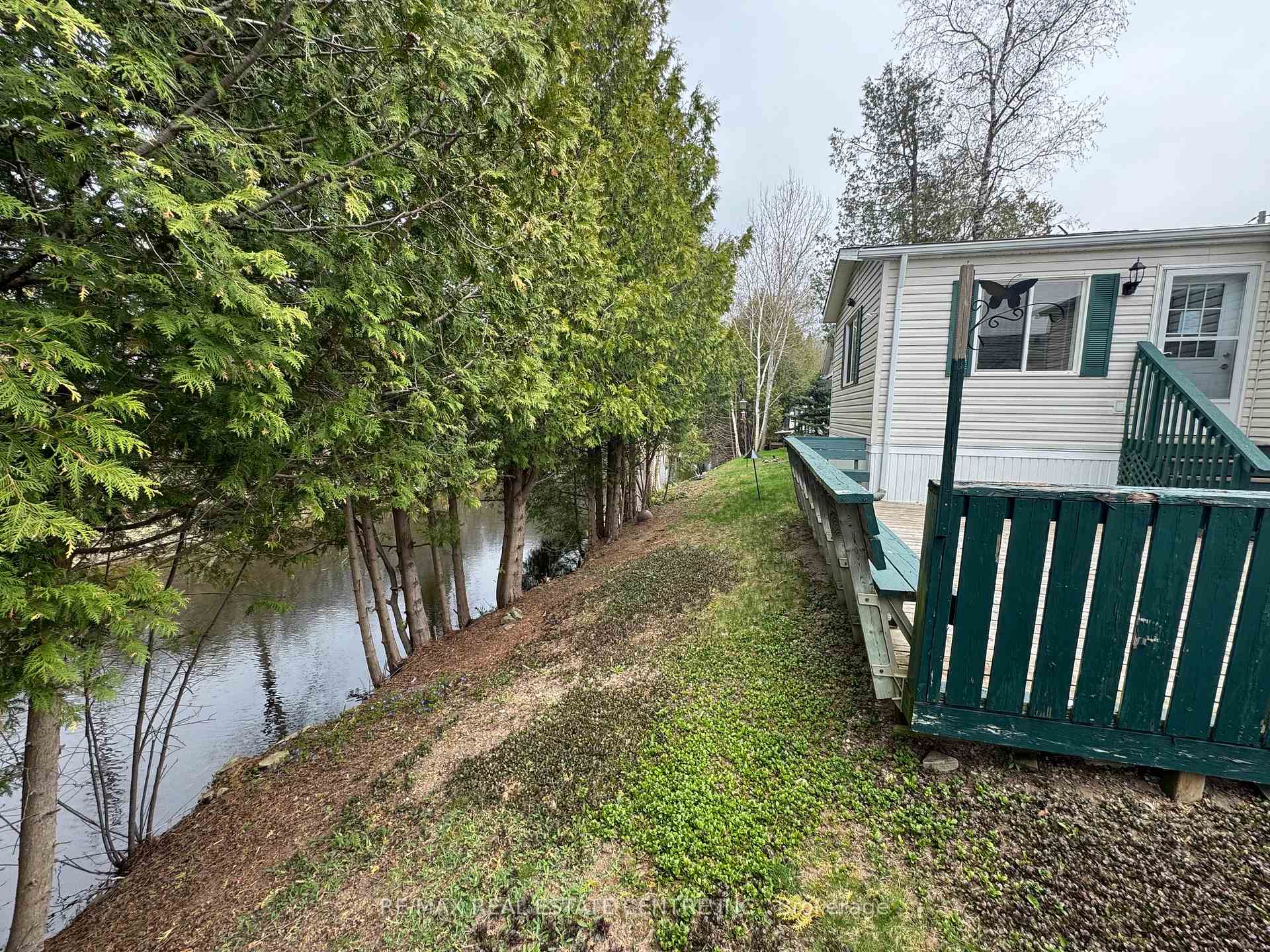 Photo 13 of 35 Water Street, Puslinch, Morriston — HOMEH
