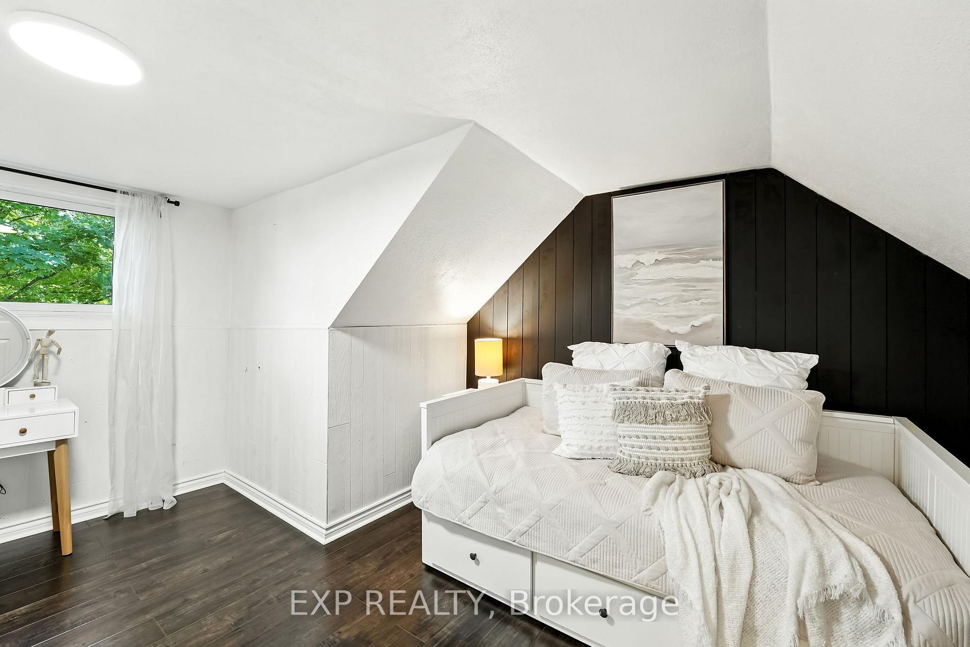 Photo 30 of 1044 King Street E, Oshawa, Eastdale — HOMEH