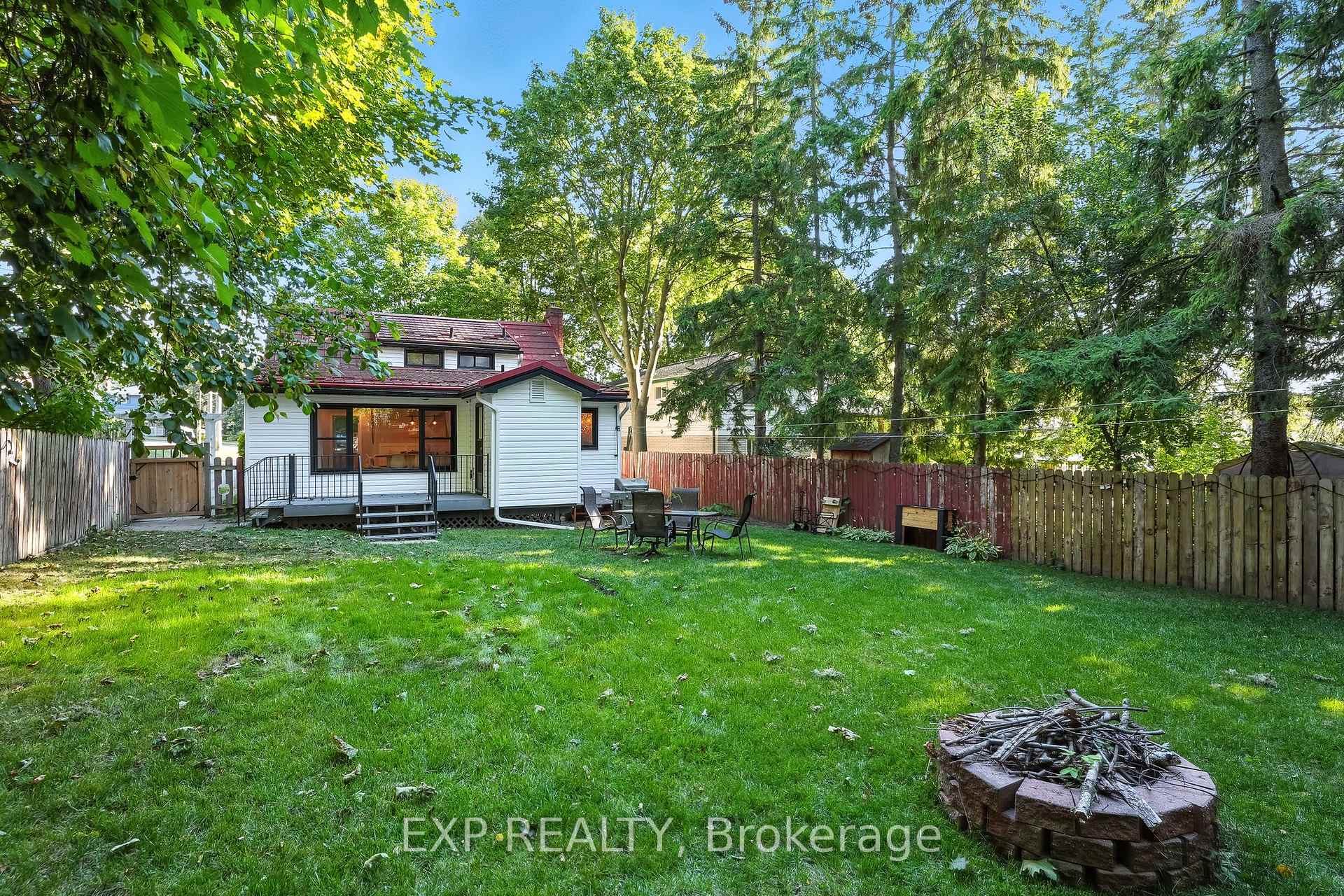 Photo 43 of 1044 King Street E, Oshawa, Eastdale — HOMEH