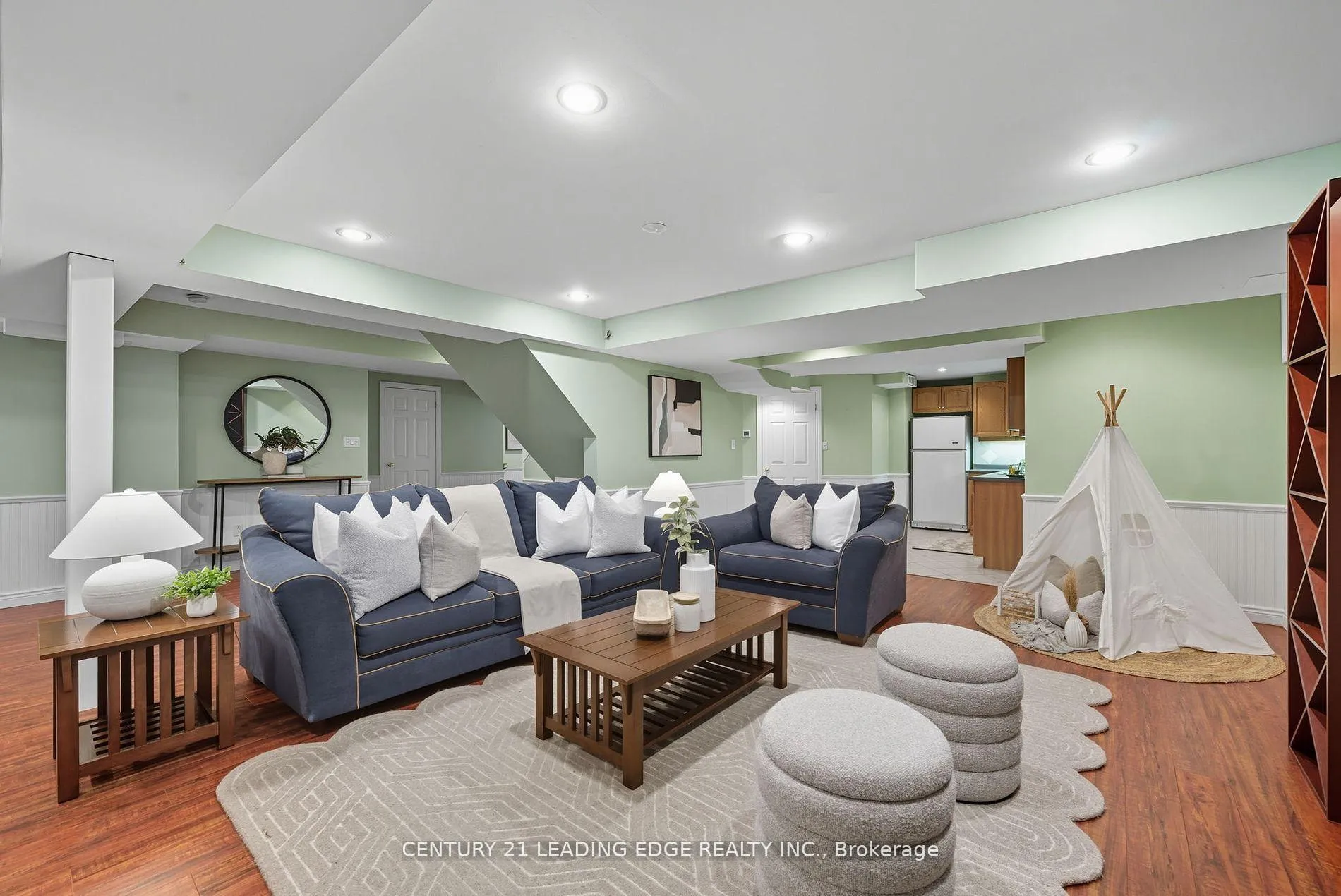 Photo 38 of 2308 Abbott Crescent, Pickering, Brock Ridge — HOMEH
