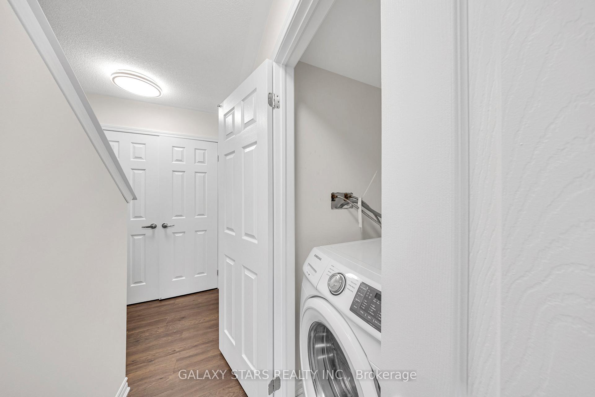 Photo 16 of 1034 Dragonfly Avenue, Pickering, Rural Pickering — HOMEH