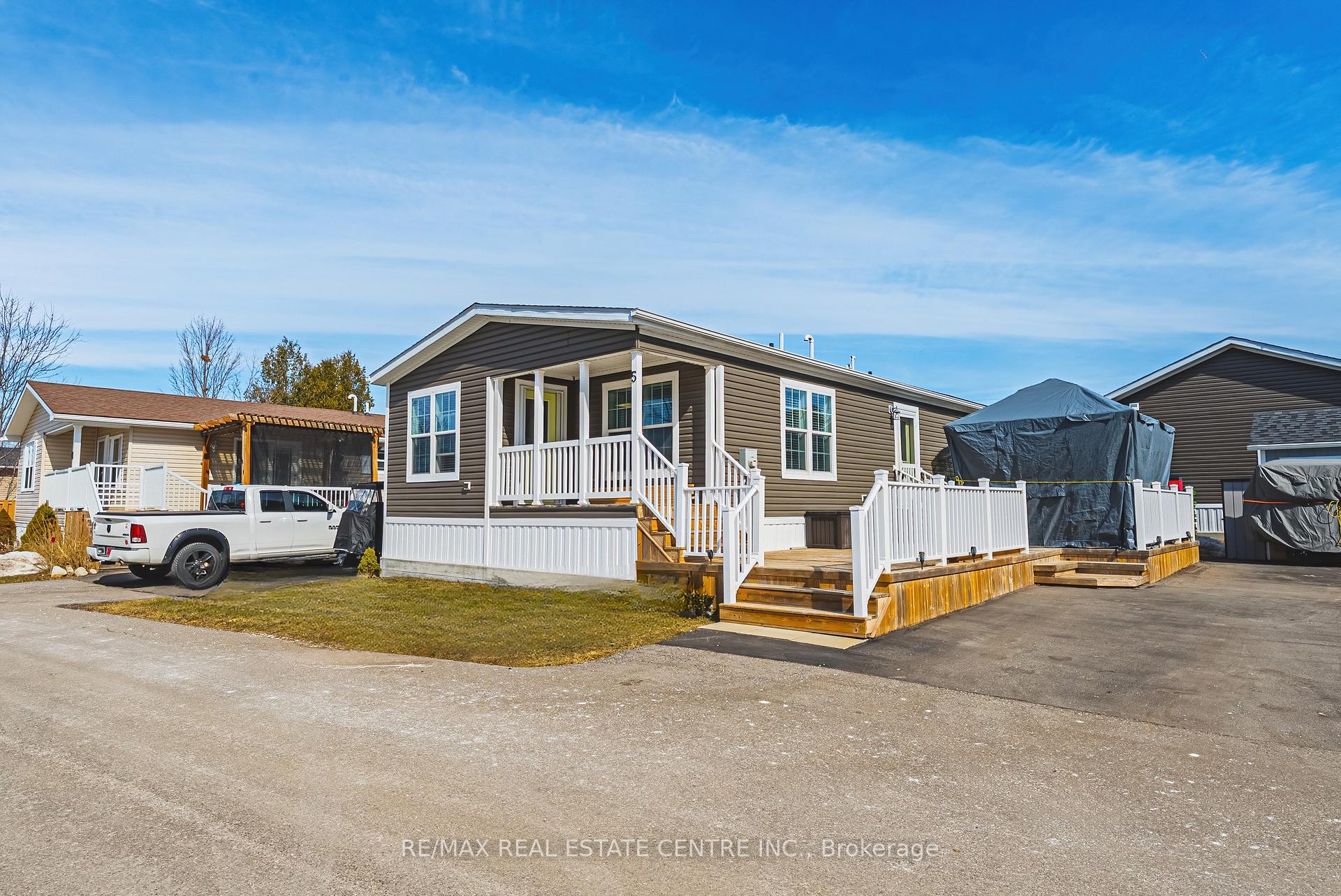 Photo 2 of 5 Sumac Street, Kitchener, Mill Courtland Woodside Park — HOMEH