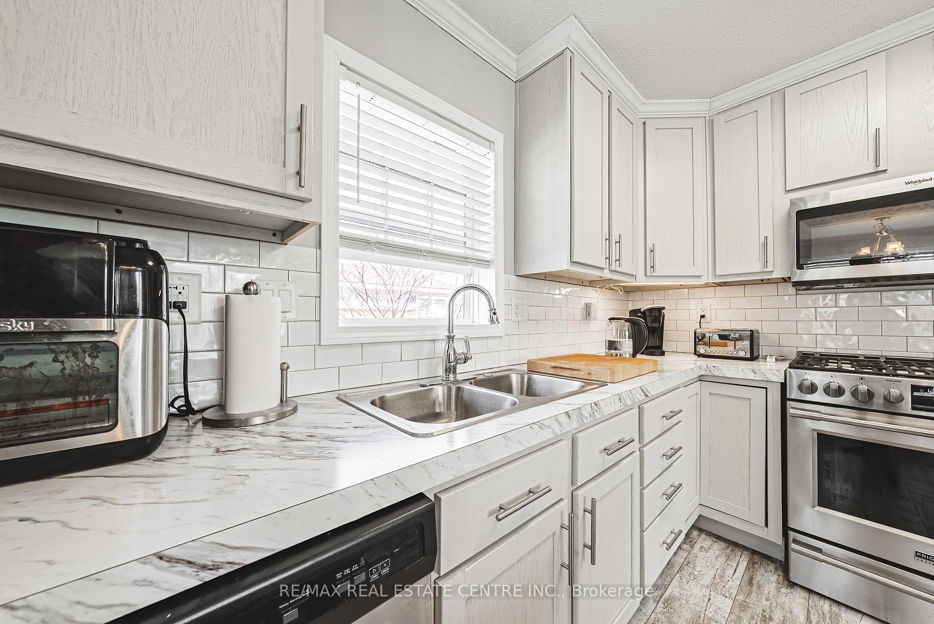 Photo 9 of 5 Sumac Street, Kitchener, Mill Courtland Woodside Park — HOMEH