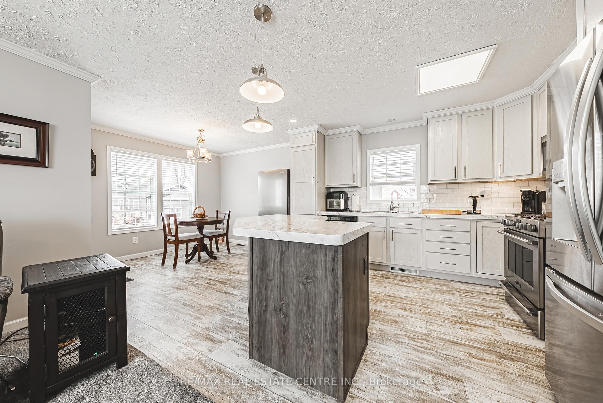 Photo 11 of 5 Sumac Street, Kitchener, Mill Courtland Woodside Park — HOMEH