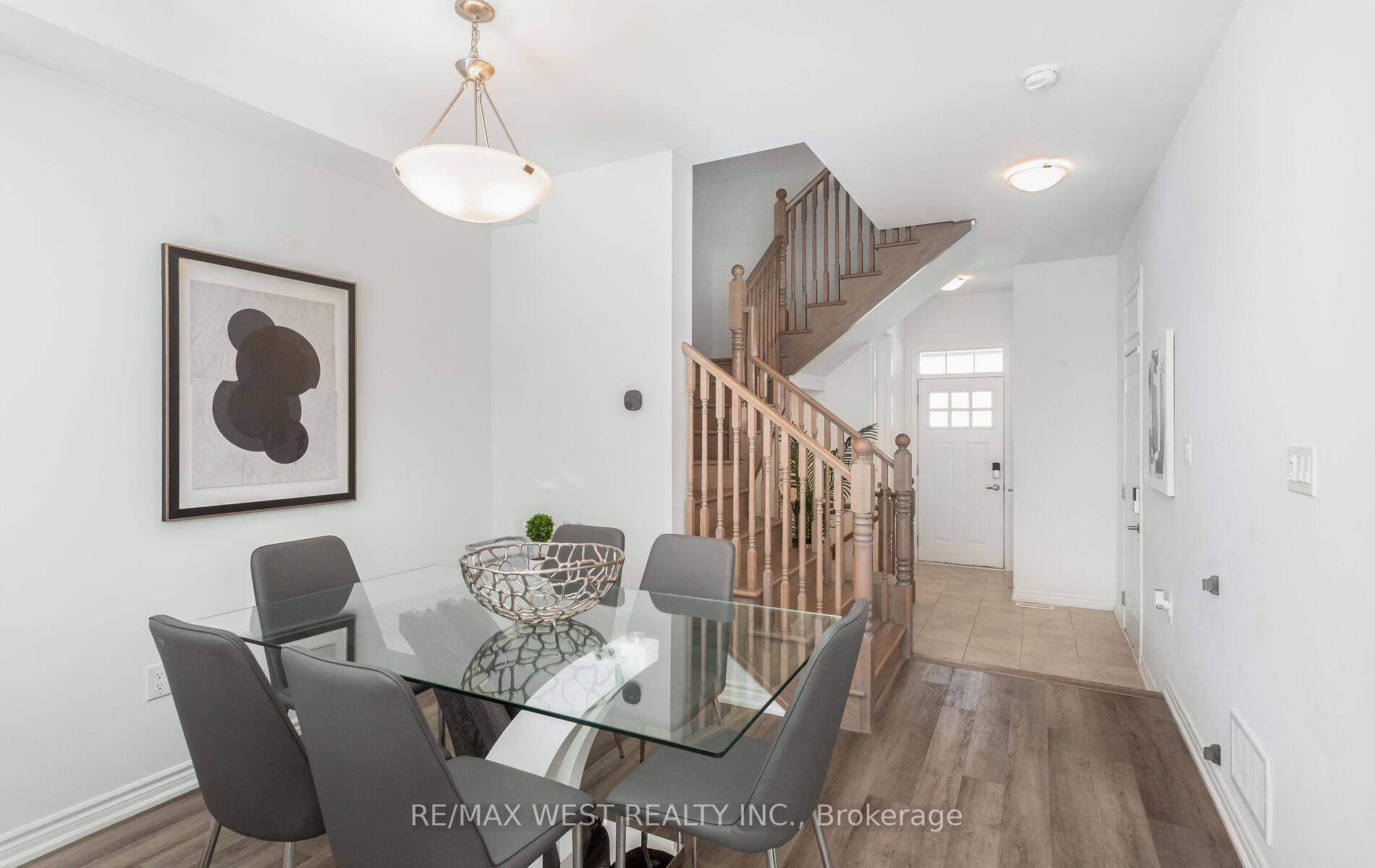 Photo 32 of 808 Aspen Terrace, Milton, Cobban — HOMEH