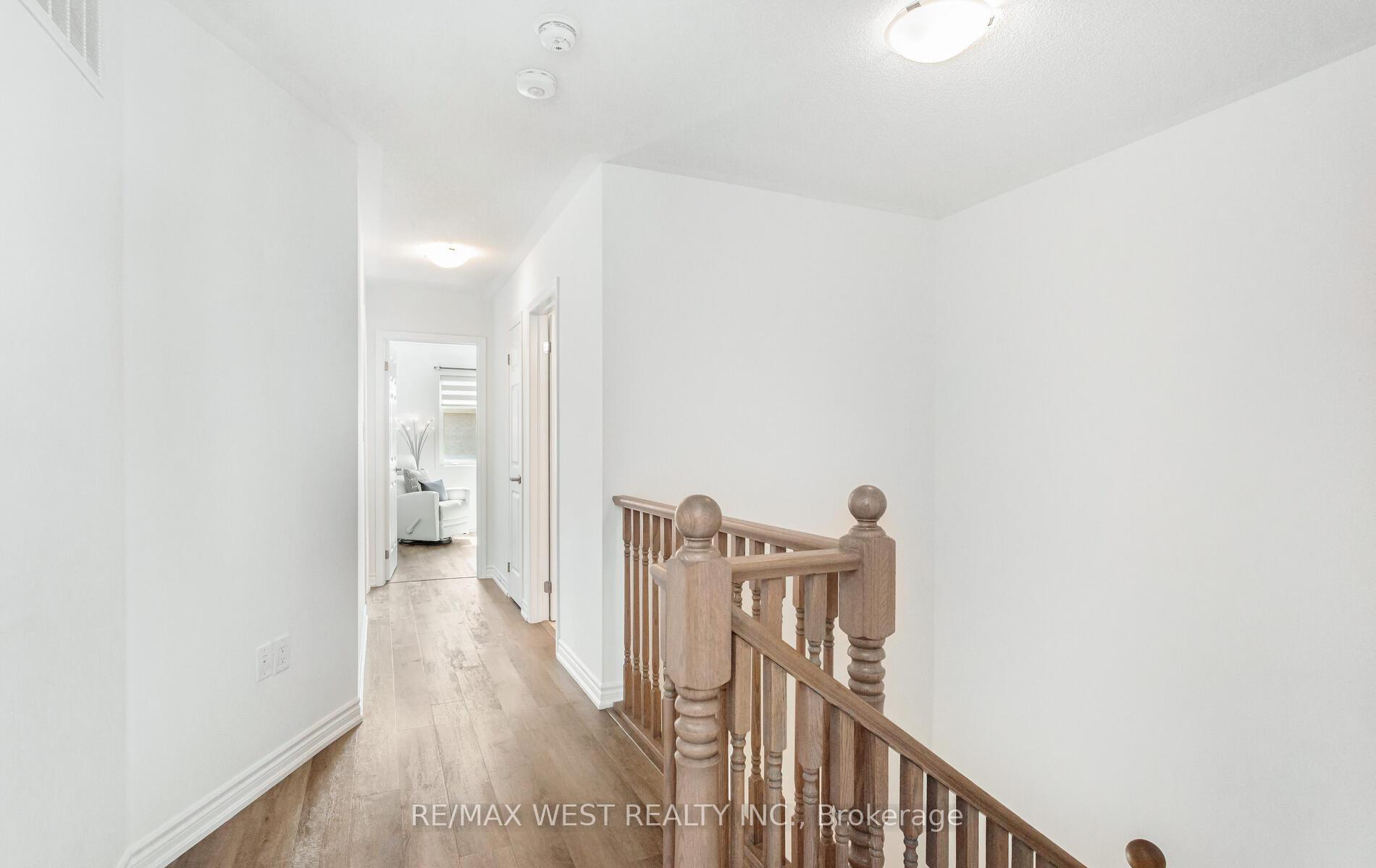 Photo 35 of 808 Aspen Terrace, Milton, Cobban — HOMEH