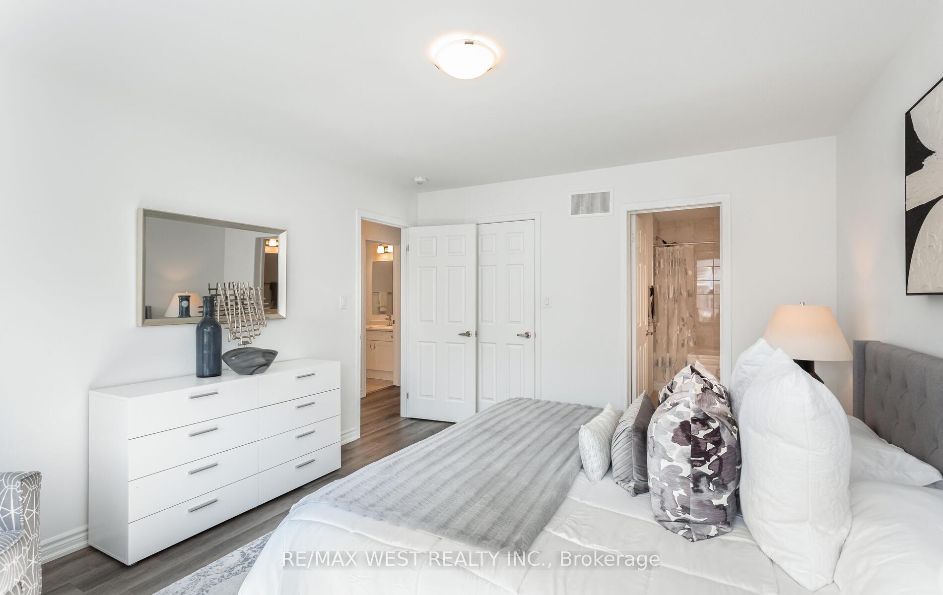 Photo 38 of 808 Aspen Terrace, Milton, Cobban — HOMEH