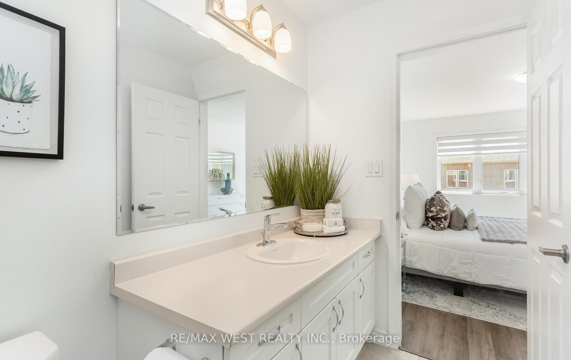 Photo 44 of 808 Aspen Terrace, Milton, Cobban — HOMEH