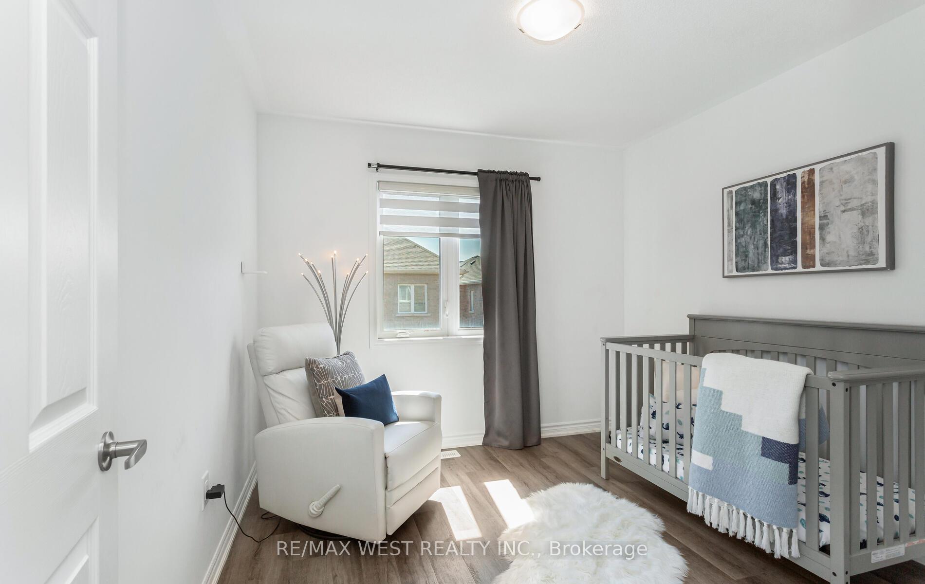 Photo 45 of 808 Aspen Terrace, Milton, Cobban — HOMEH