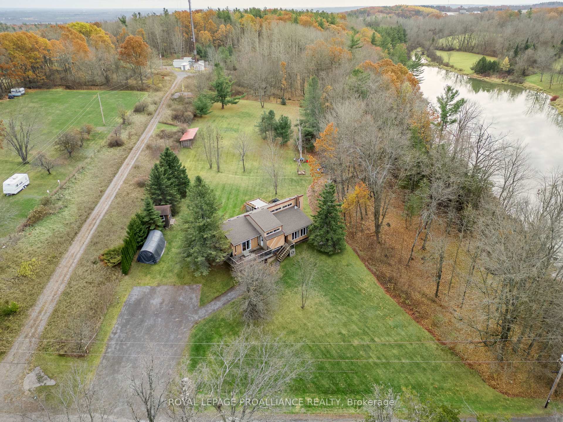 Photo 3 of 619 Gallivan Road, Quinte West, Sidney Ward — HOMEH