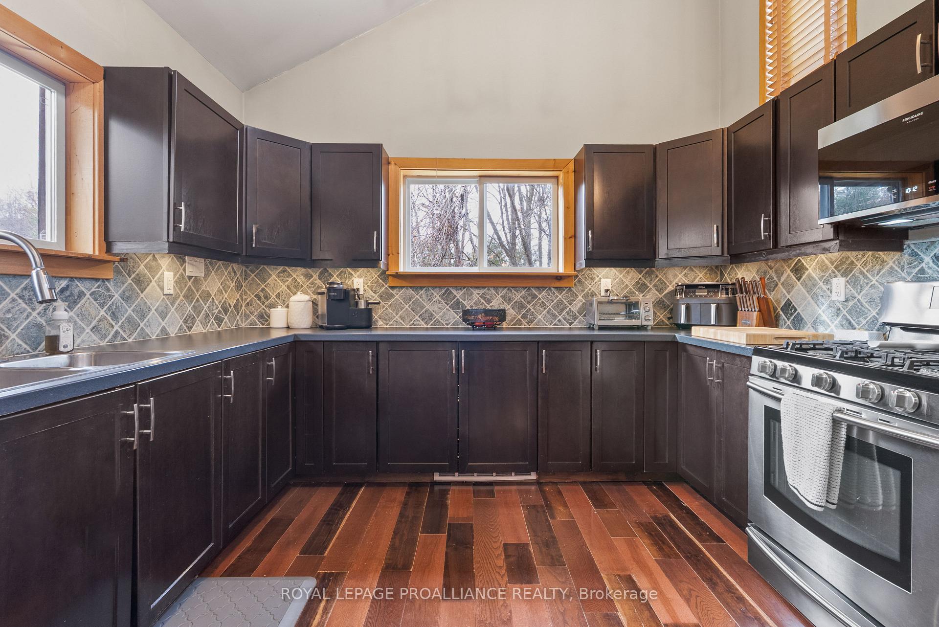 Photo 11 of 619 Gallivan Road, Quinte West, Sidney Ward — HOMEH