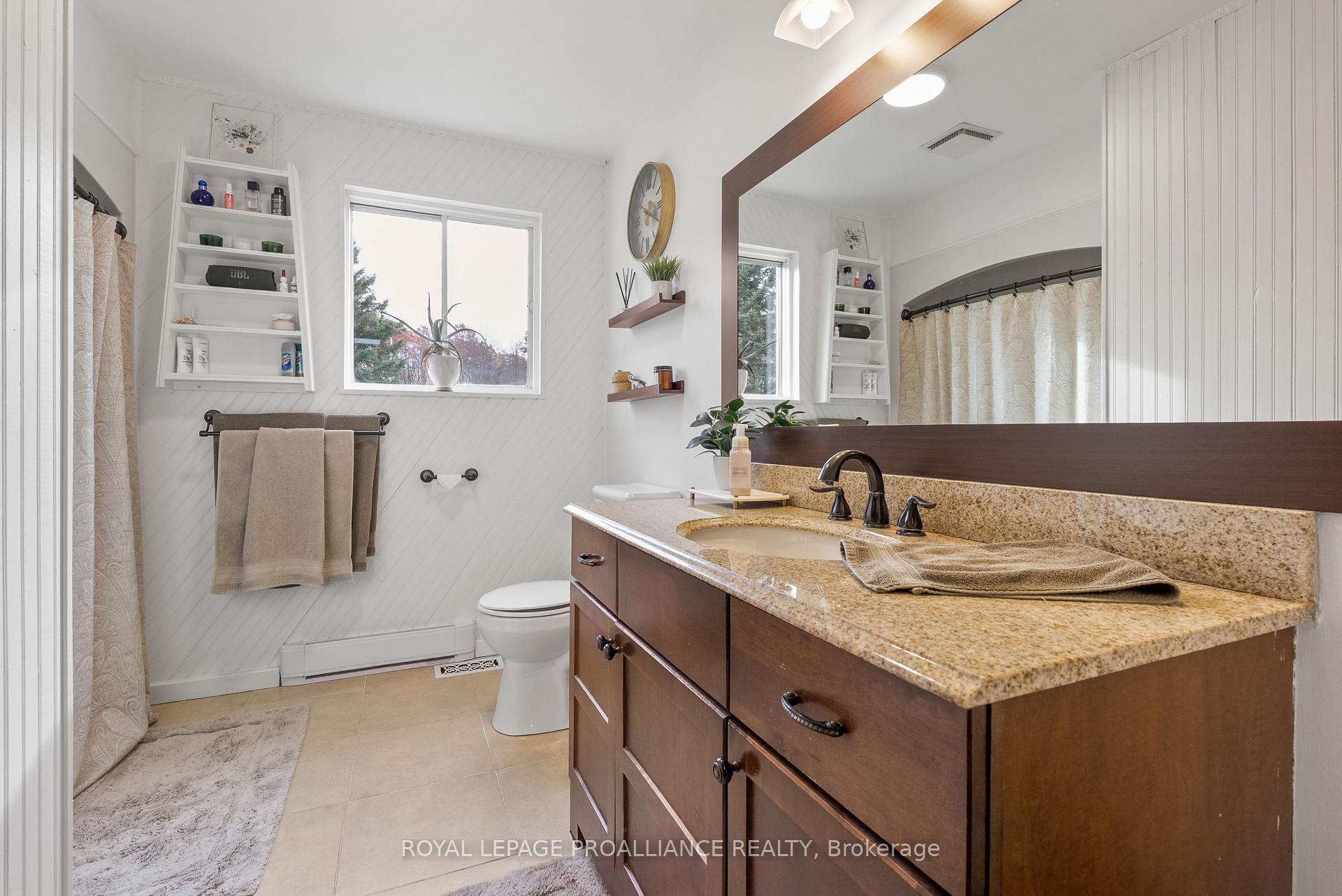 Photo 20 of 619 Gallivan Road, Quinte West, Sidney Ward — HOMEH