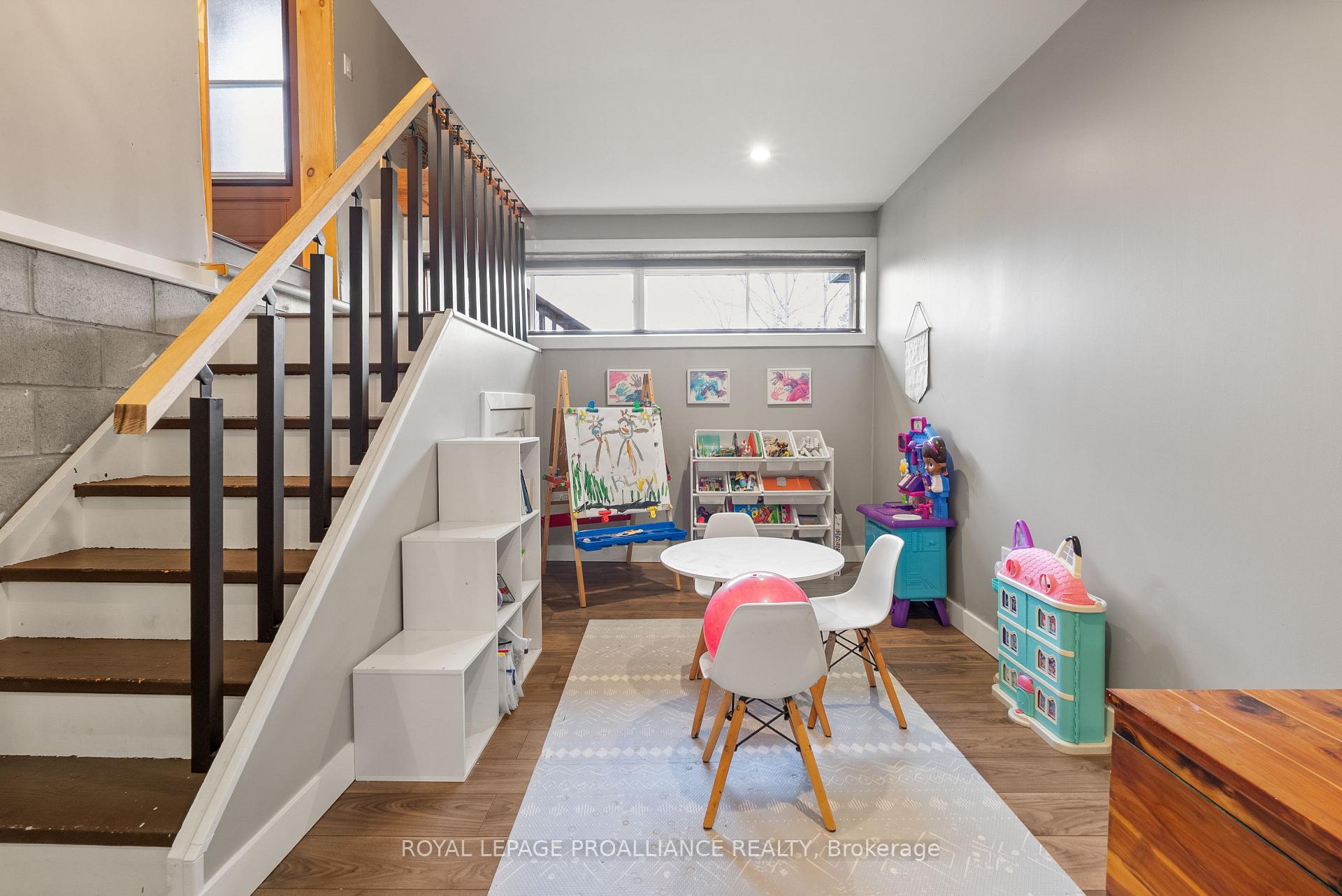 Photo 21 of 619 Gallivan Road, Quinte West, Sidney Ward — HOMEH