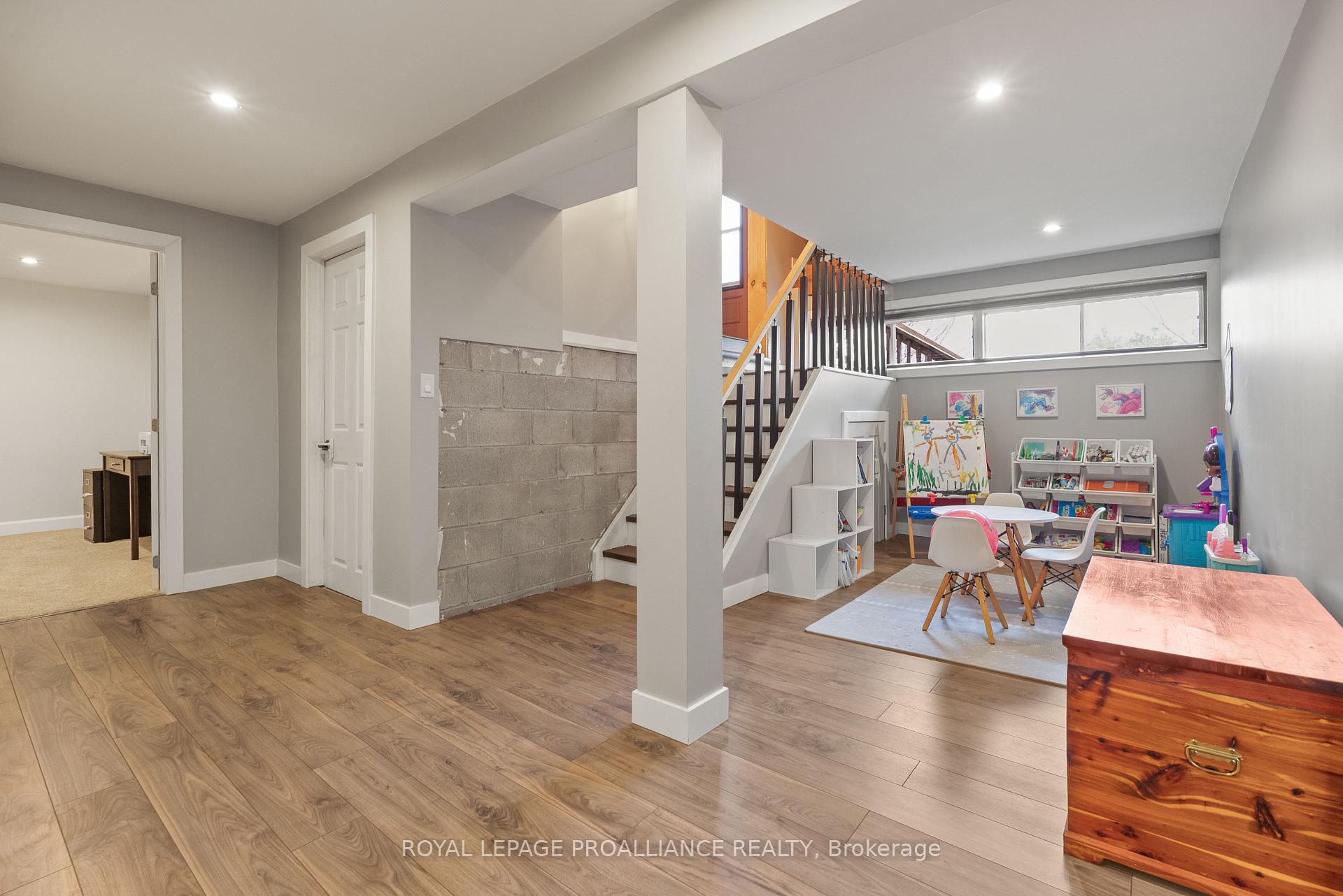 Photo 22 of 619 Gallivan Road, Quinte West, Sidney Ward — HOMEH