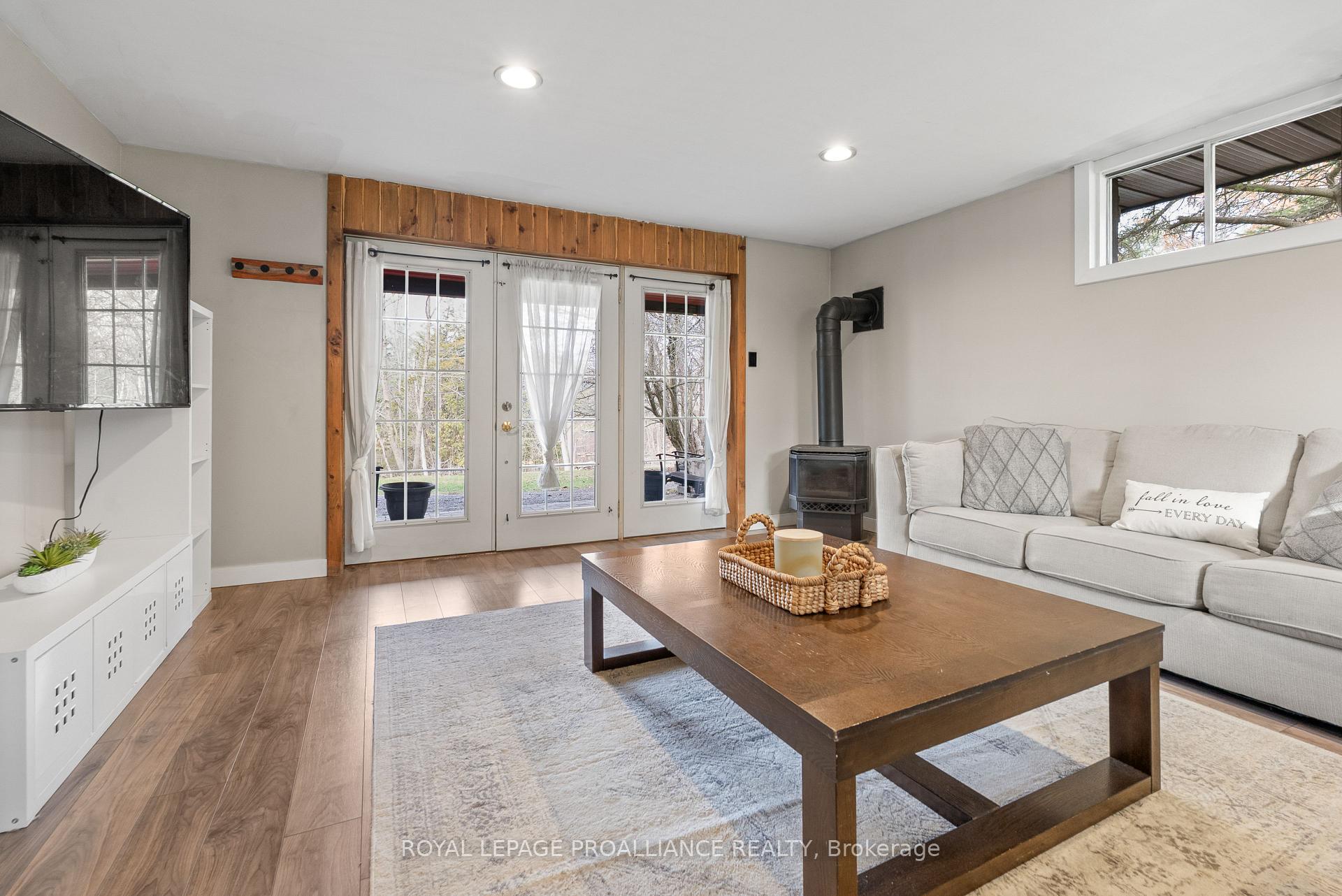 Photo 23 of 619 Gallivan Road, Quinte West, Sidney Ward — HOMEH