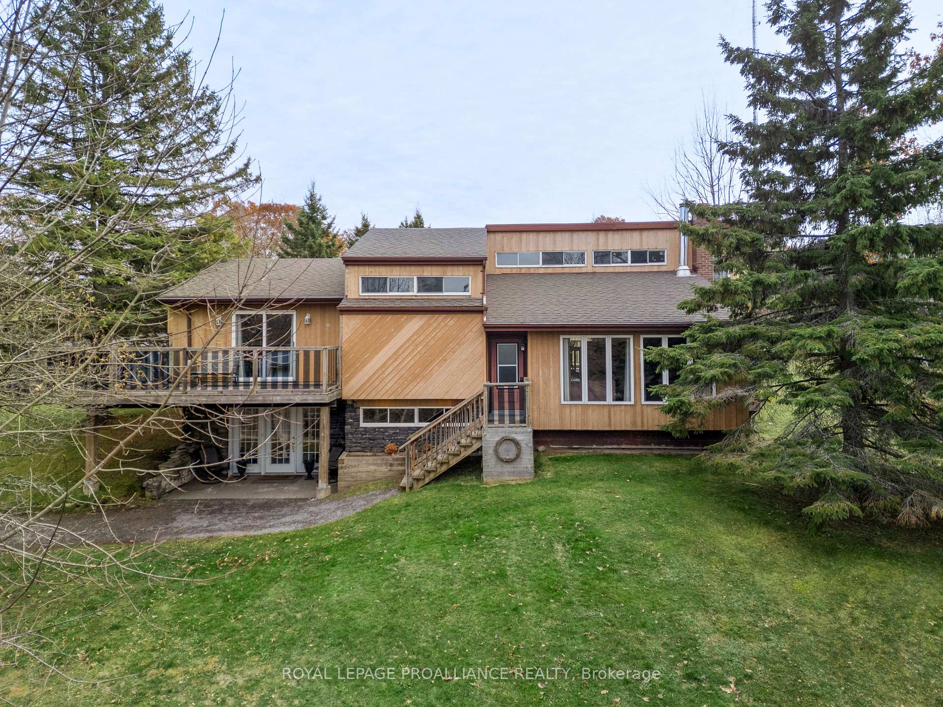 Photo 31 of 619 Gallivan Road, Quinte West, Sidney Ward — HOMEH