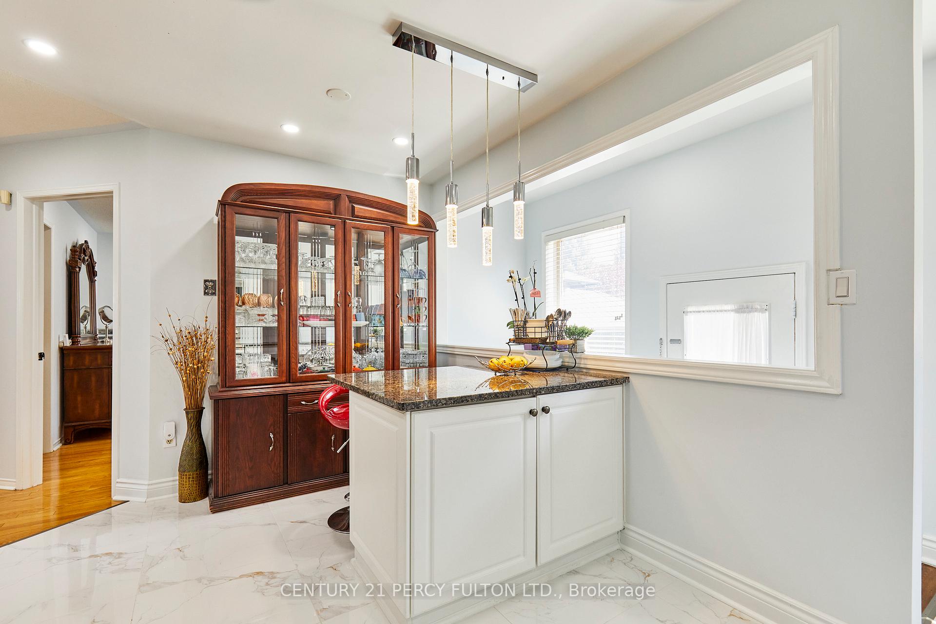 Photo 9 of 483 Ormond Drive, Oshawa, Samac — HOMEH