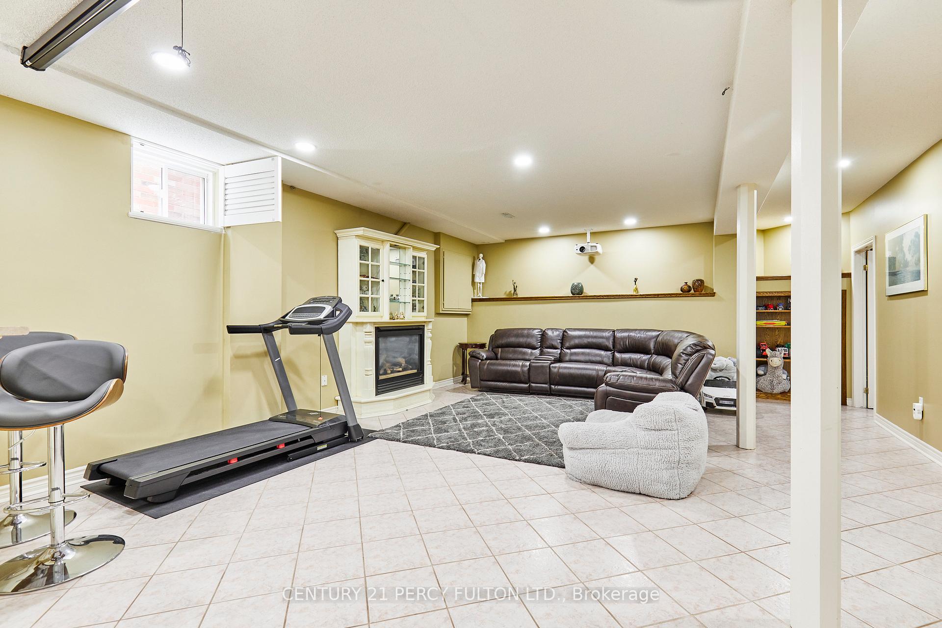 Photo 16 of 483 Ormond Drive, Oshawa, Samac — HOMEH