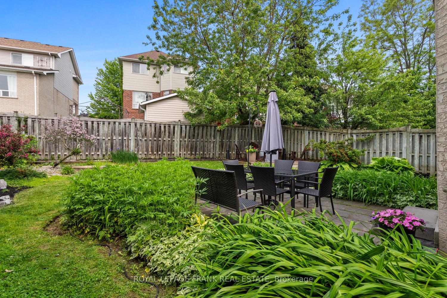Photo 29 of 1089 Timberland Crescent, Oshawa, Pinecrest — HOMEH