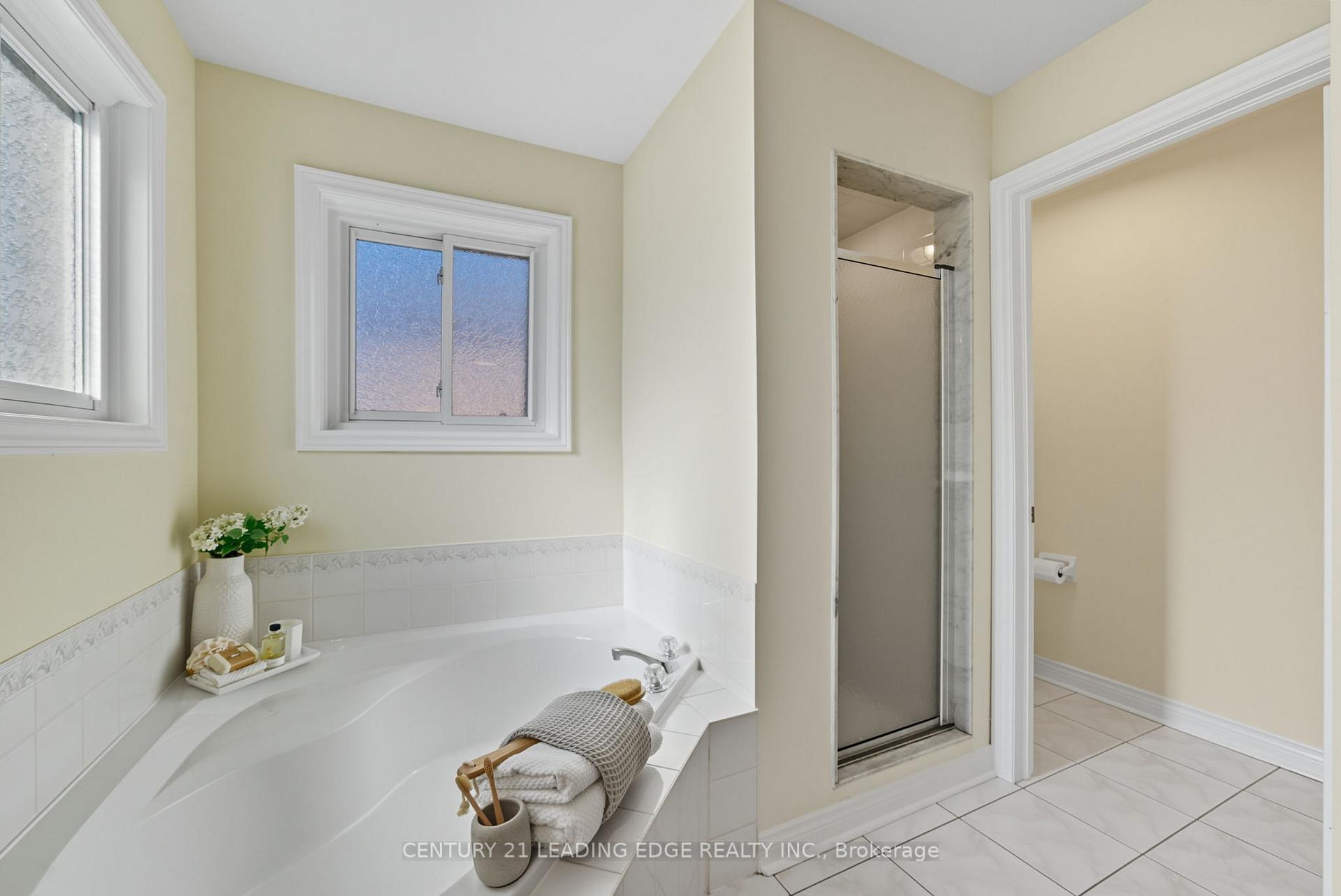 Photo 18 of 2308 Abbott Crescent, Pickering, Brock Ridge — HOMEH