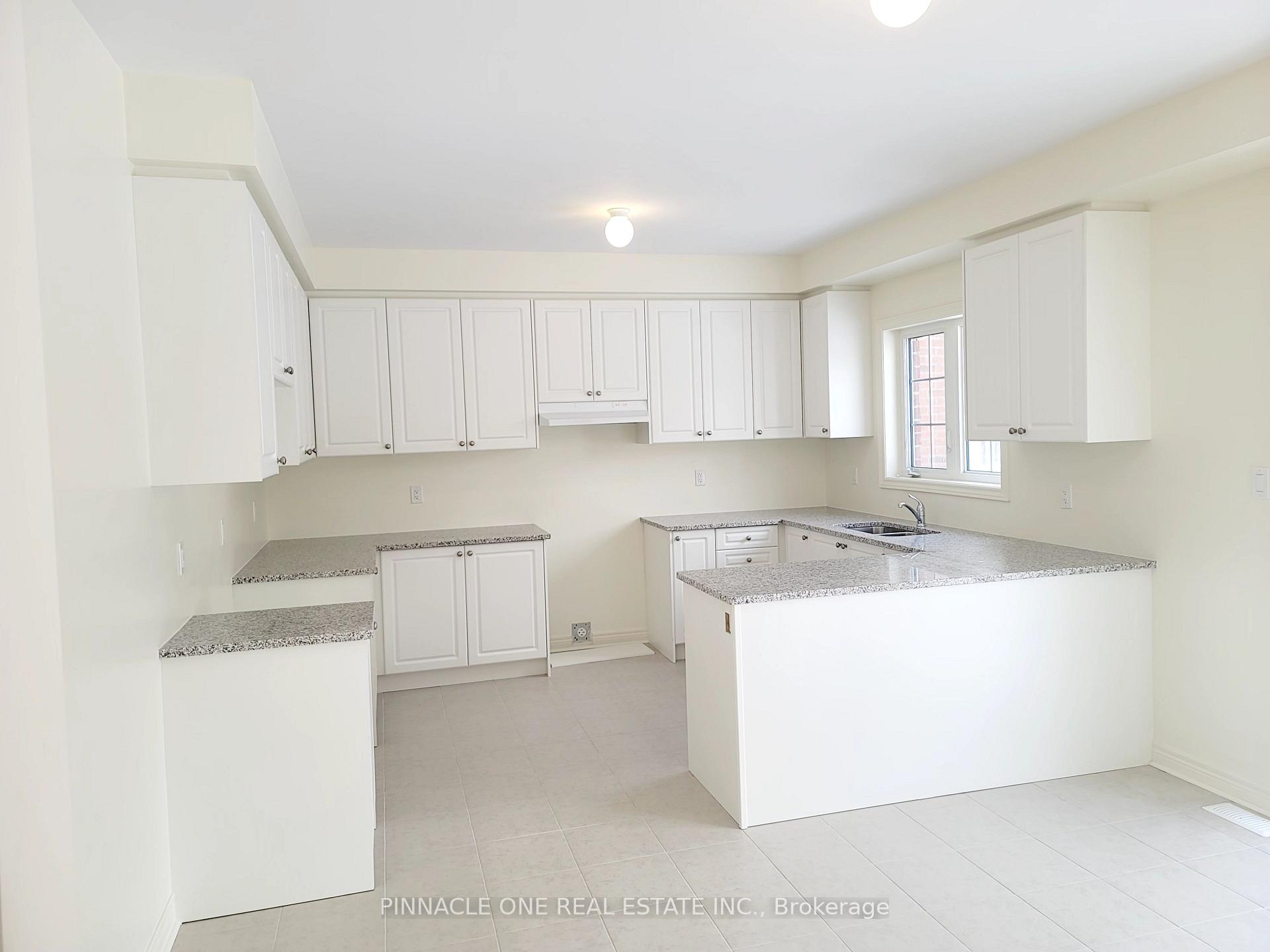 Photo 6 of 1192 Drinkle Crescent, Oshawa, Eastdale — HOMEH