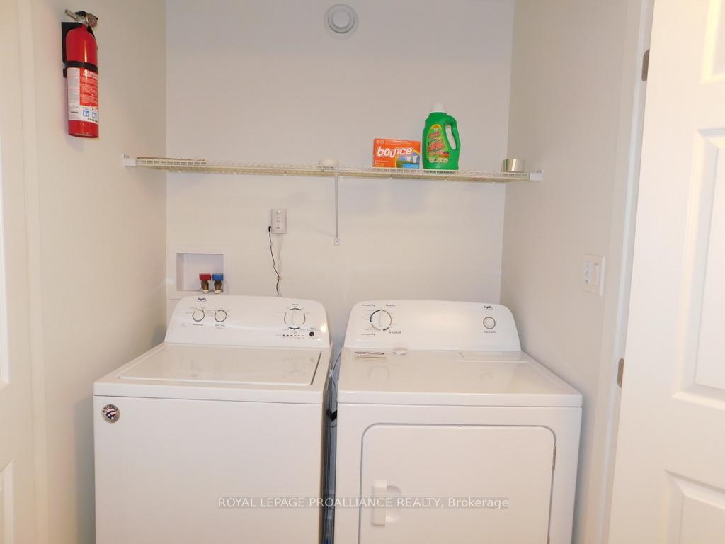 Photo 18 of 77 Ledgerock Court, Quinte West, Sidney Ward — HOMEH