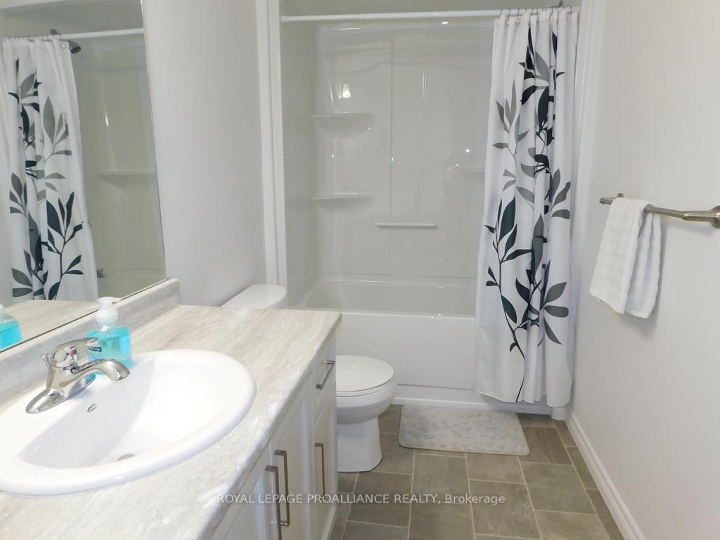 Photo 23 of 77 Ledgerock Court, Quinte West, Sidney Ward — HOMEH