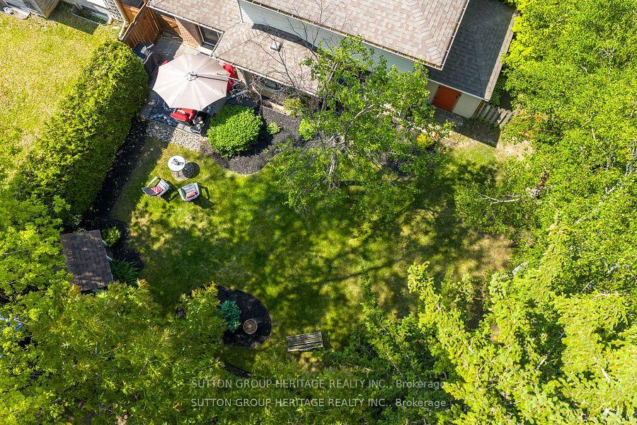 Photo 2 of 232 Kensington Crescent, Oshawa, Centennial — HOMEH