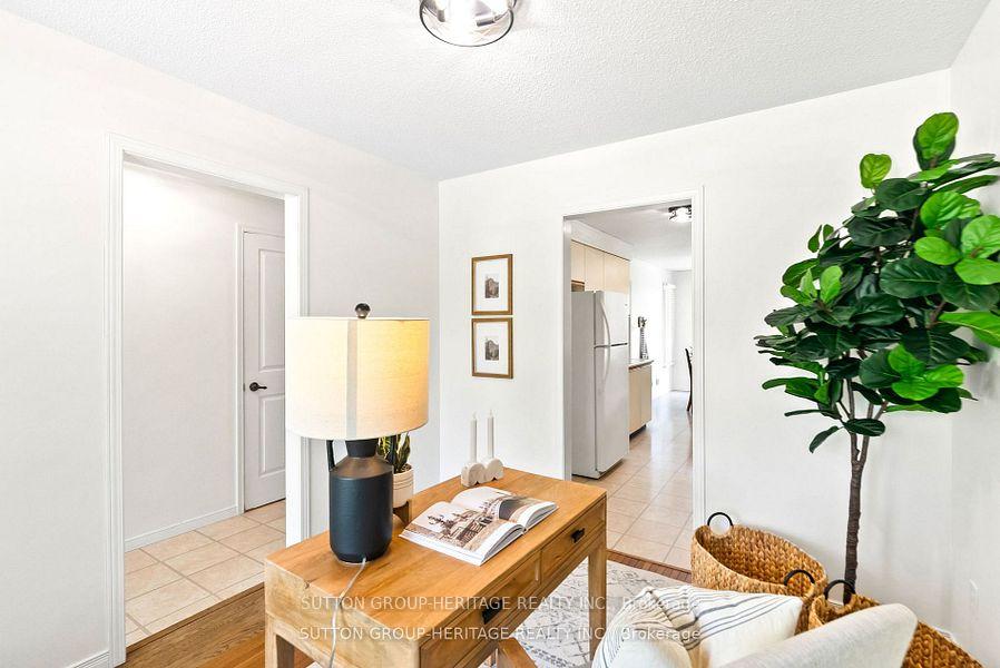 Photo 9 of 232 Kensington Crescent, Oshawa, Centennial — HOMEH