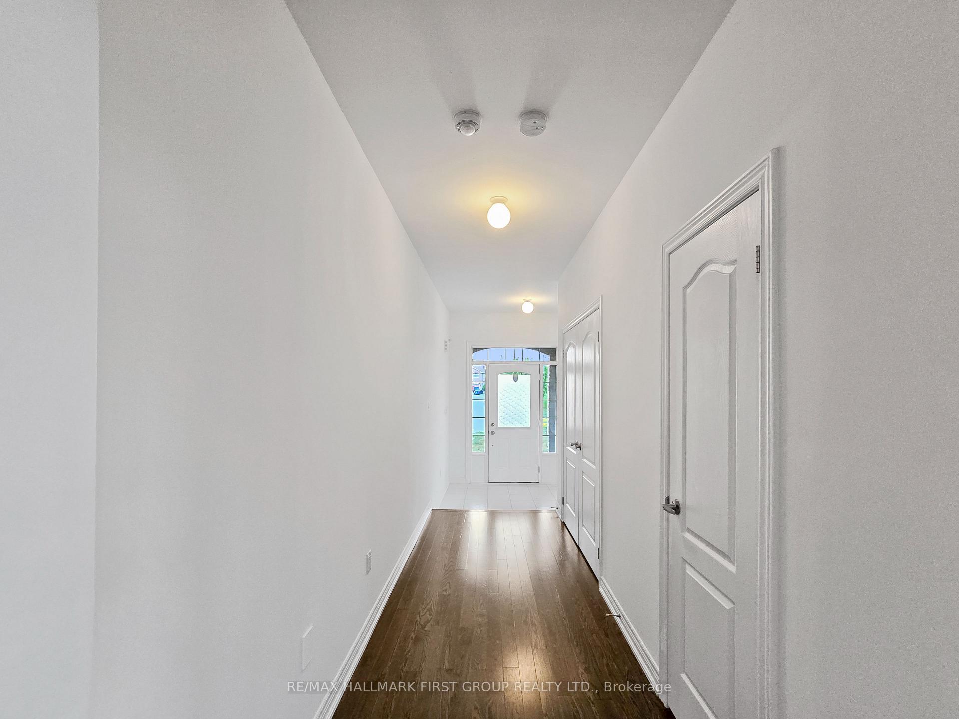 Photo 3 of 275 Shadow Place, Pickering, Rouge Park — HOMEH