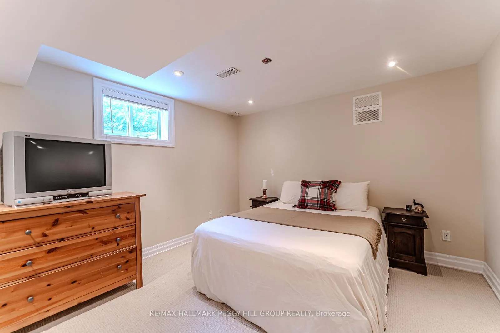 Photo 21 of 1338 Spyglass Point Road, Ramara, Brechin — HOMEH