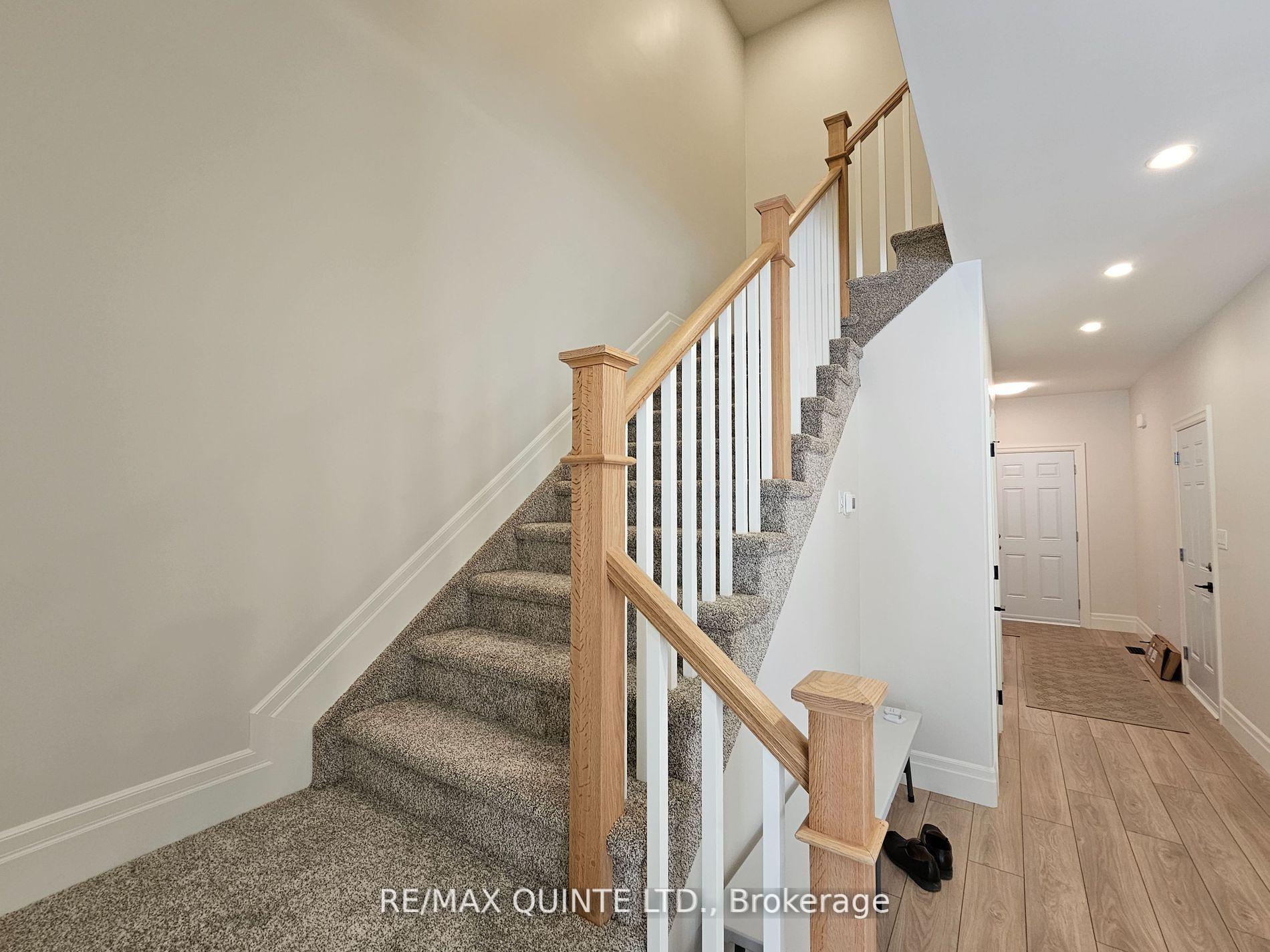 Photo 23 of 217 Beasley Crescent, Prince Edward County, Hallowell Ward — HOMEH