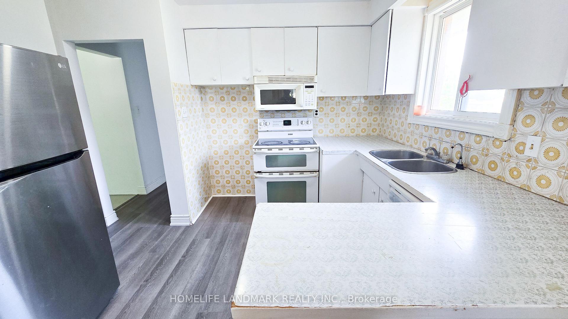 Photo 17 of 139 Cabot Street, Oshawa, Vanier — HOMEH