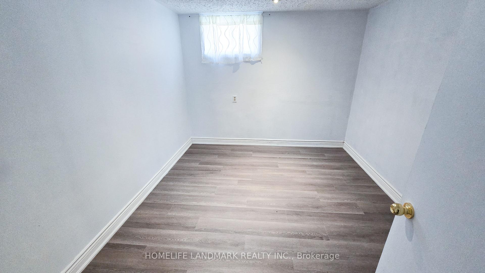 Photo 35 of 139 Cabot Street, Oshawa, Vanier — HOMEH