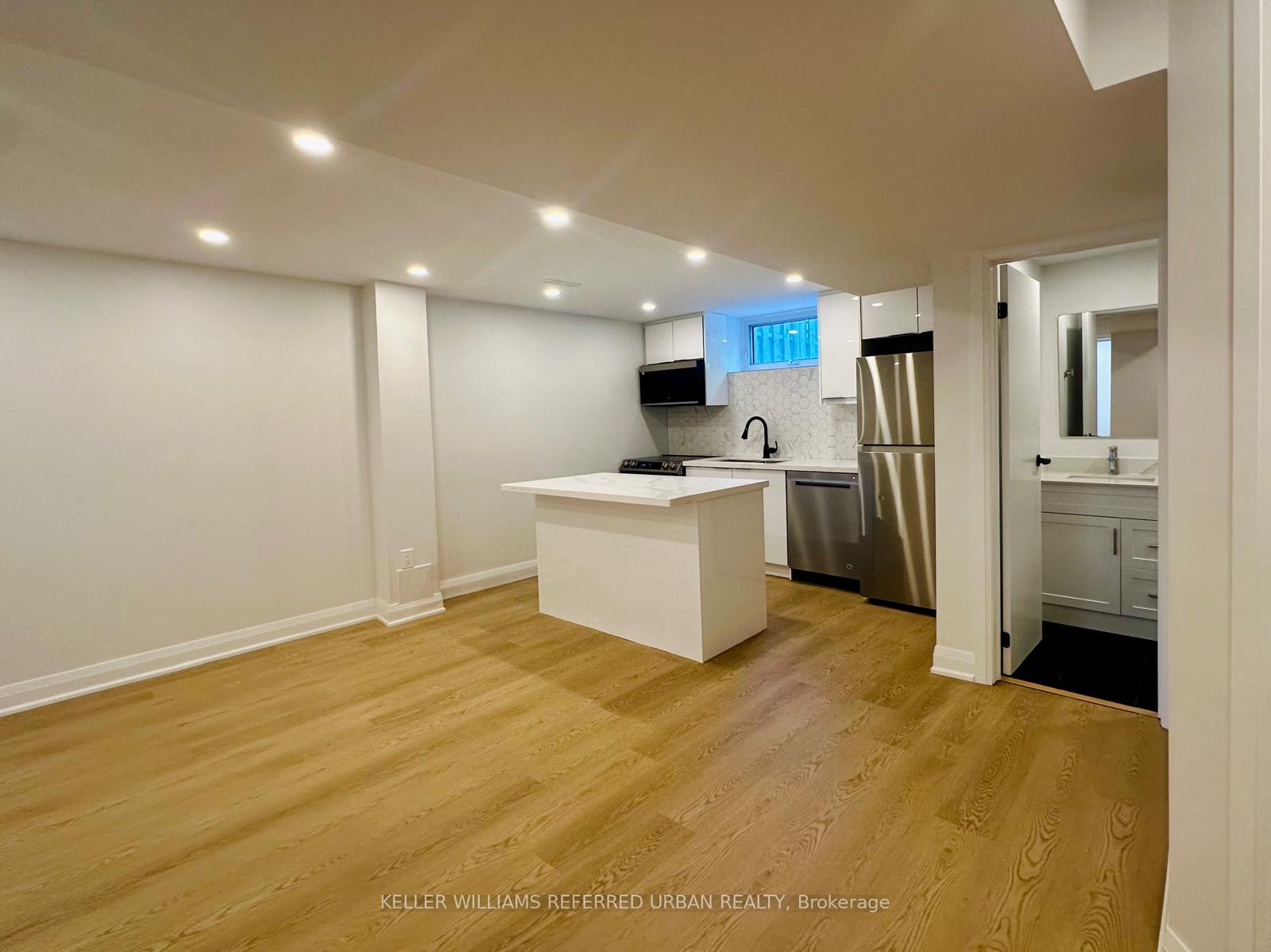 Photo 4 of Unit BSMT, 906 Marinet Crescent, Pickering, West Shore — HOMEH