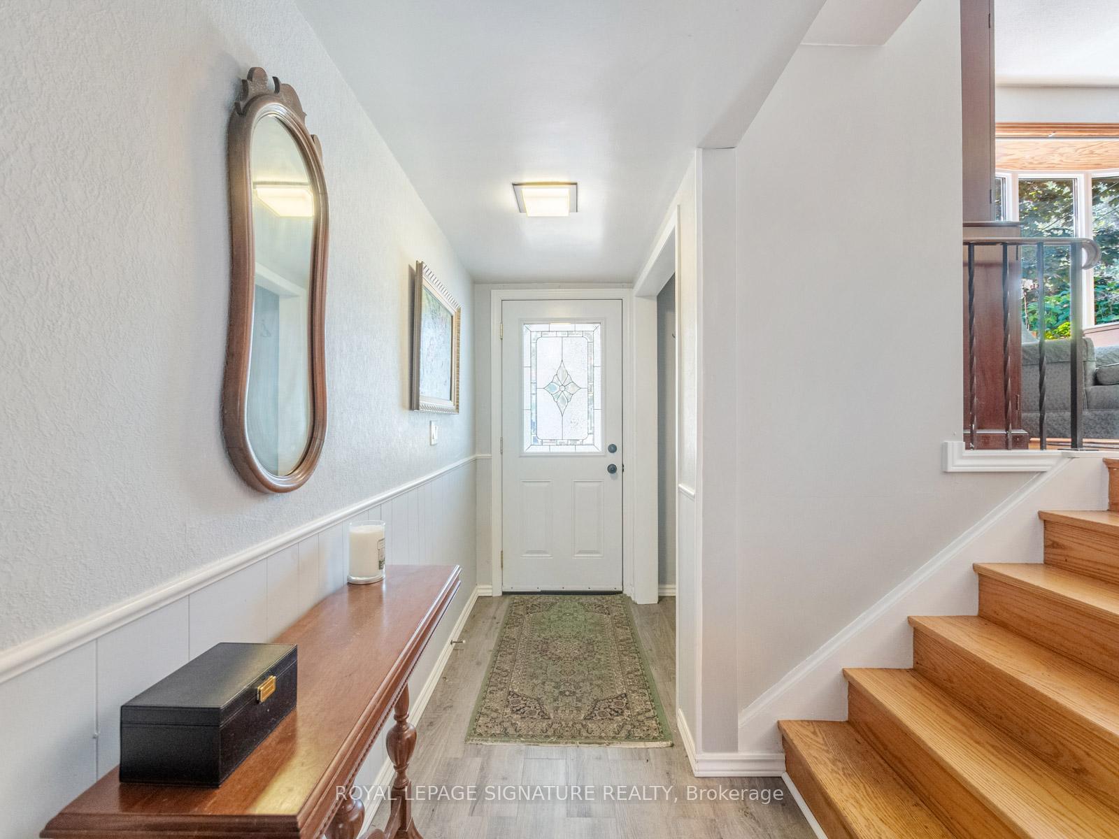 Photo 3 of 446 Bernhard Crescent, Oshawa, O'Neill — HOMEH
