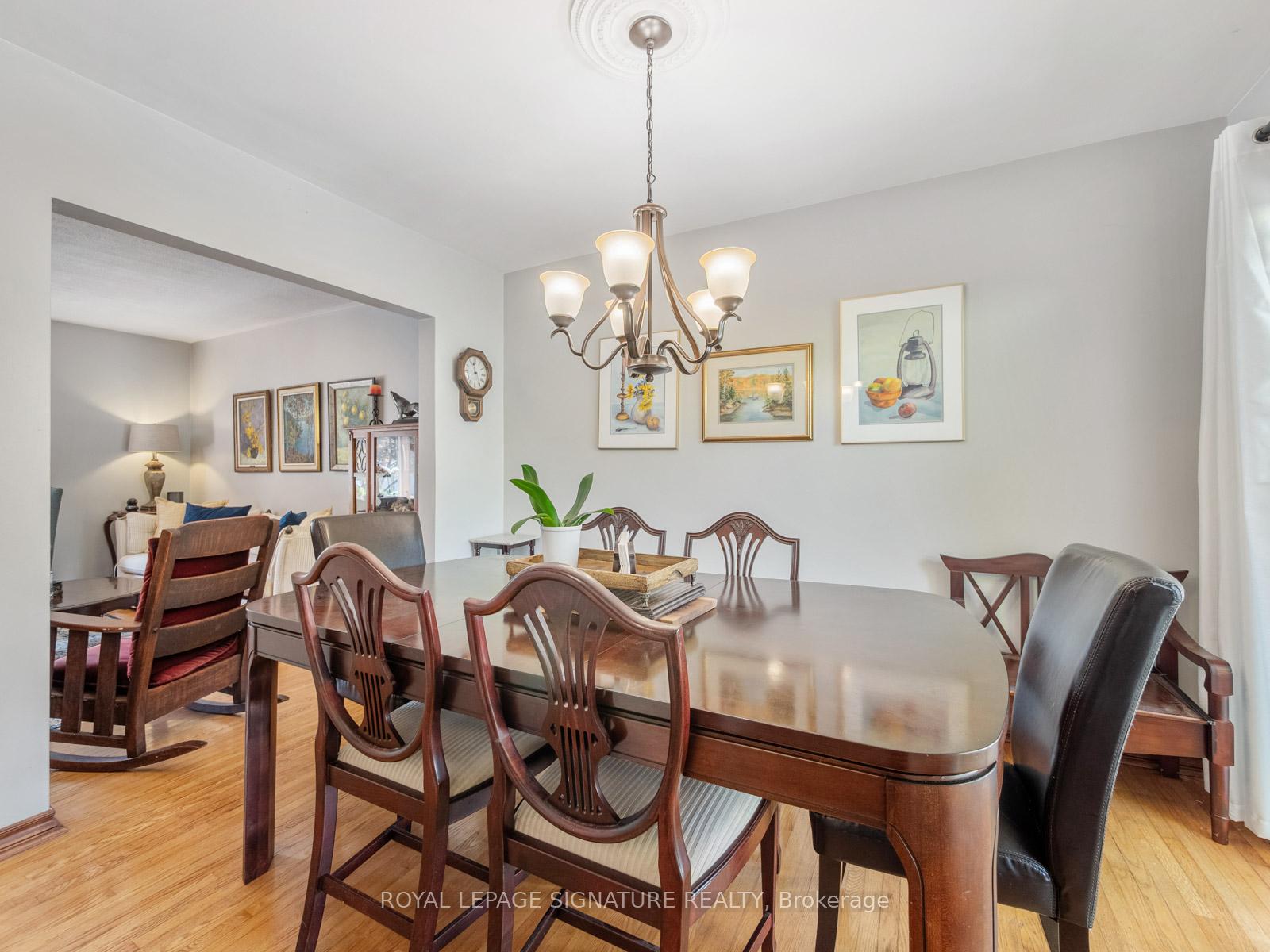 Photo 6 of 446 Bernhard Crescent, Oshawa, O'Neill — HOMEH