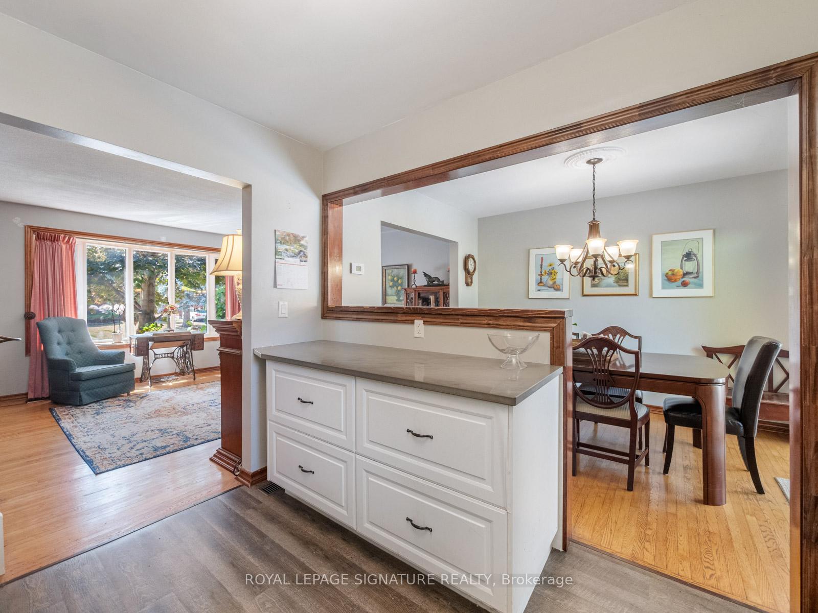 Photo 11 of 446 Bernhard Crescent, Oshawa, O'Neill — HOMEH