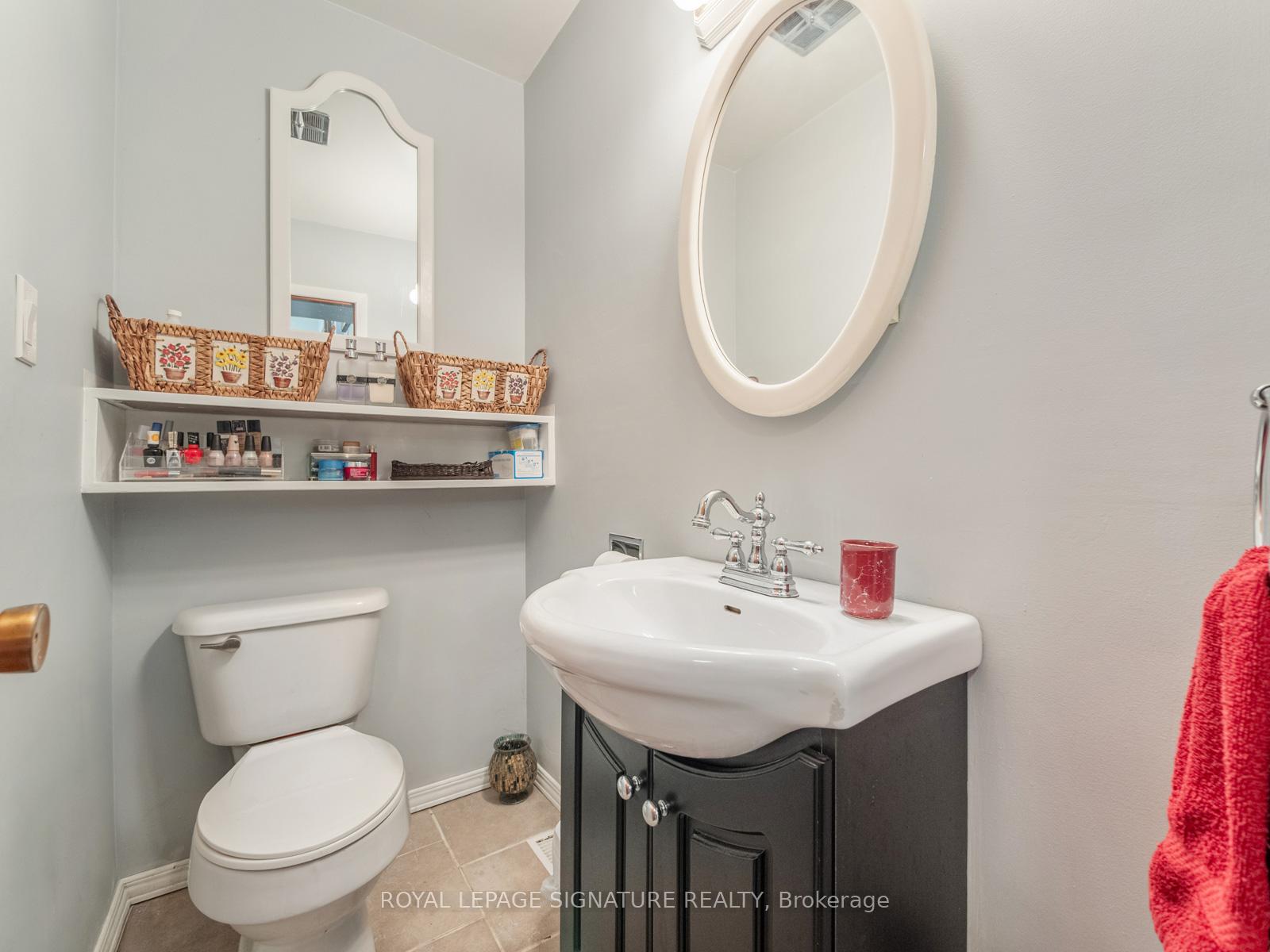 Photo 21 of 446 Bernhard Crescent, Oshawa, O'Neill — HOMEH