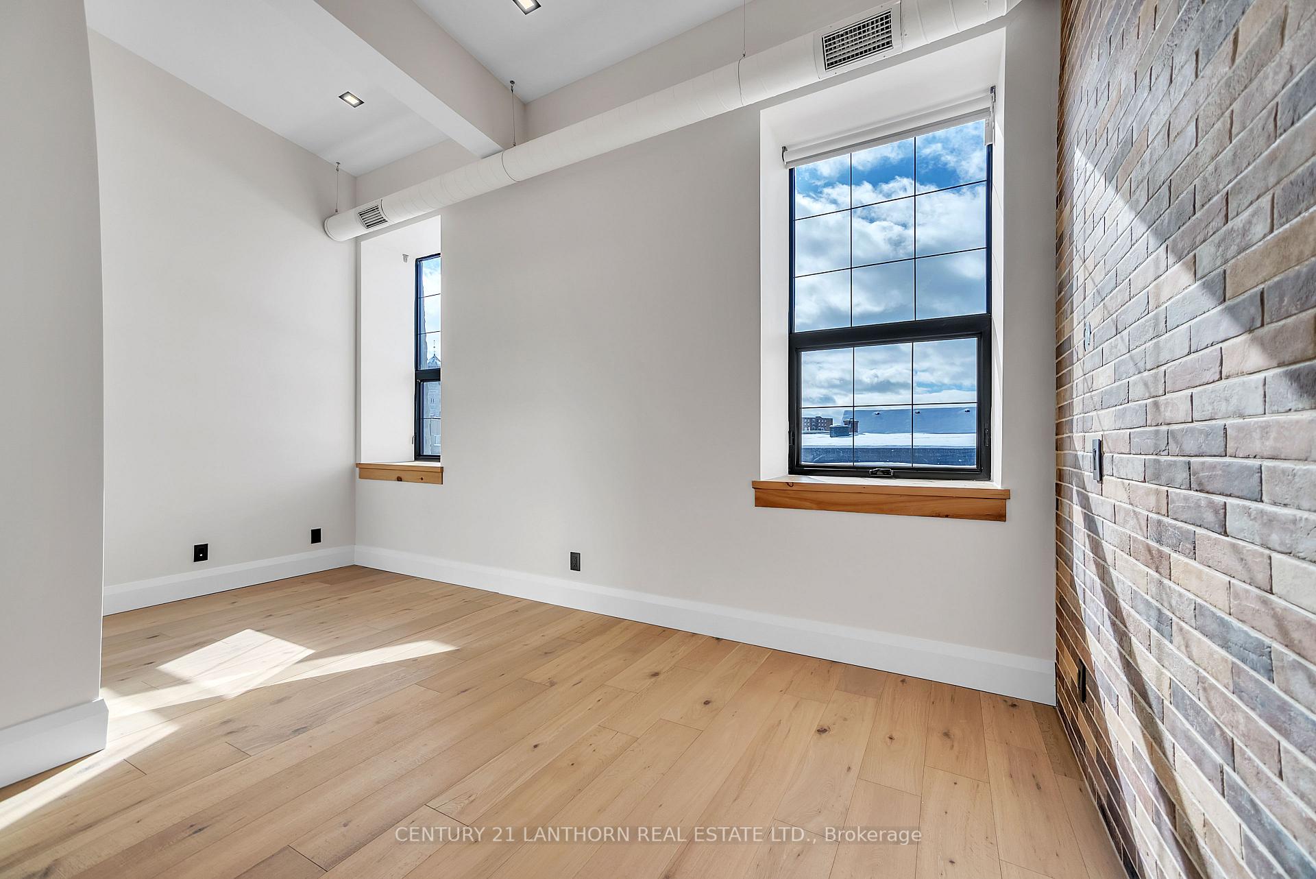 Photo 17 of Unit Unit # 3, 38 Front Street, Quinte West, Trenton Ward — HOMEH