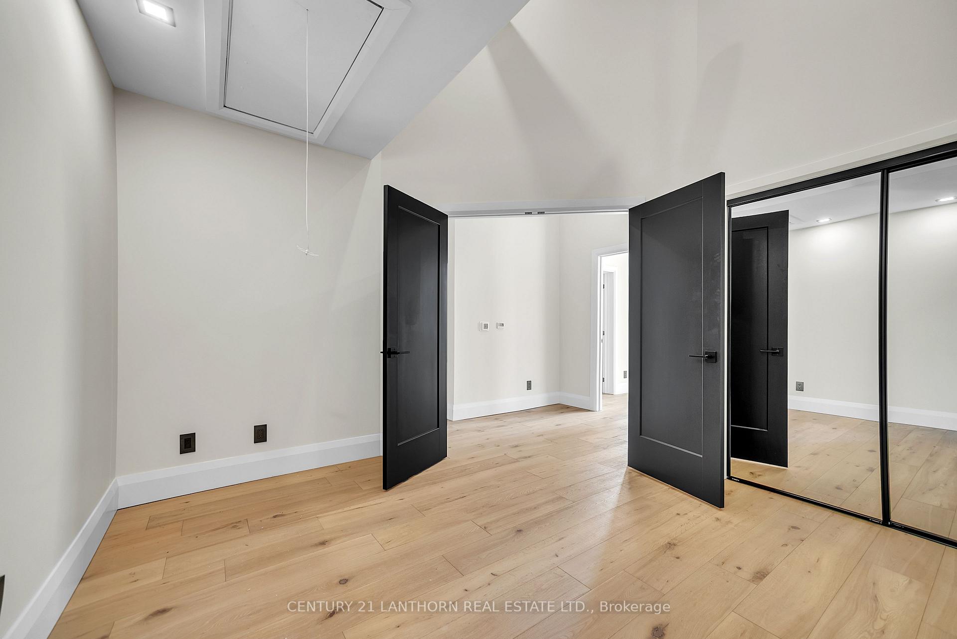 Photo 20 of Unit Unit # 3, 38 Front Street, Quinte West, Trenton Ward — HOMEH